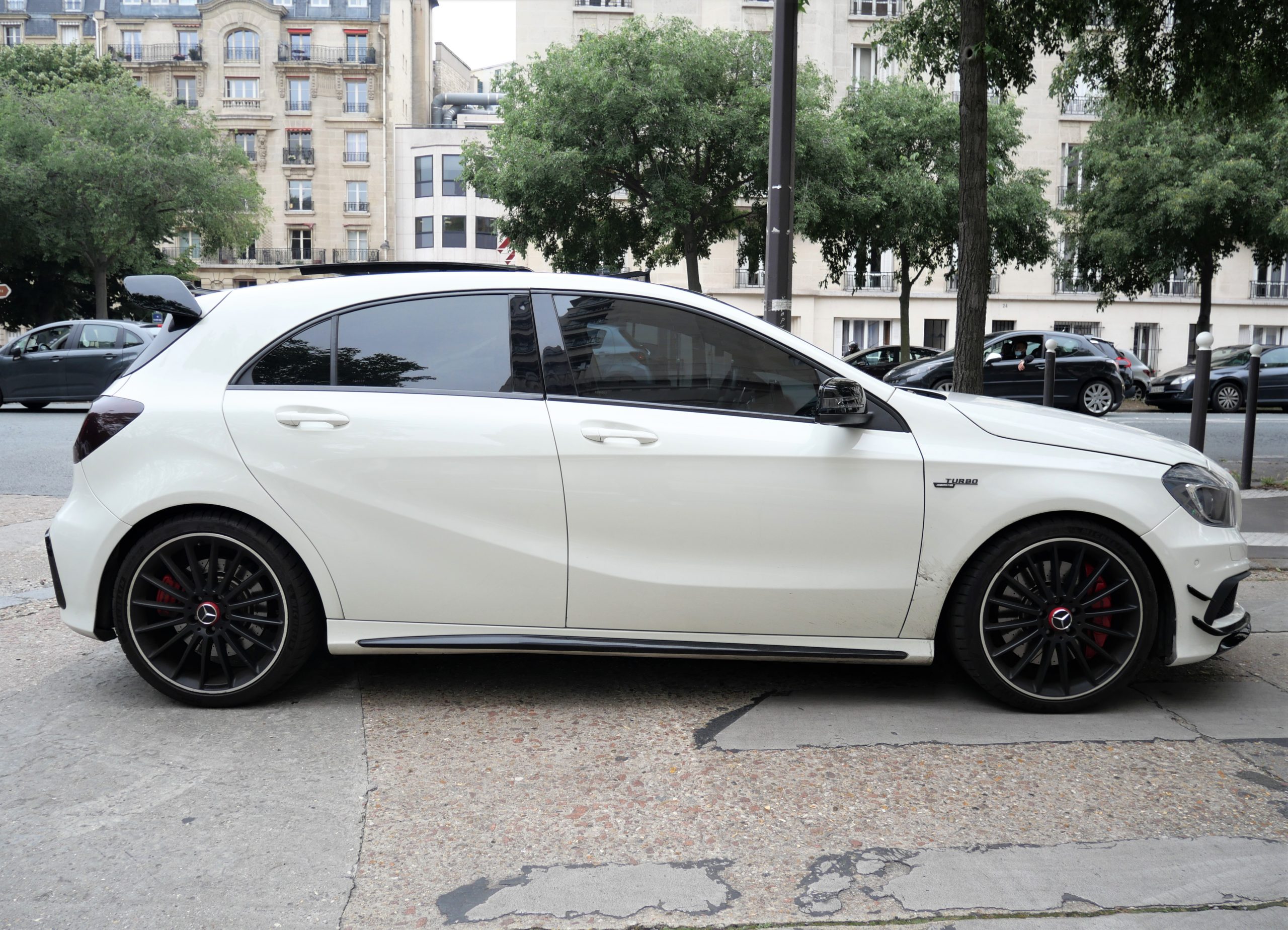 MERCEDES Classe A 45 AMG (W176) Pack Performance 2.0 i Turbo 4MATIC 7G-DCT 360 ch 5