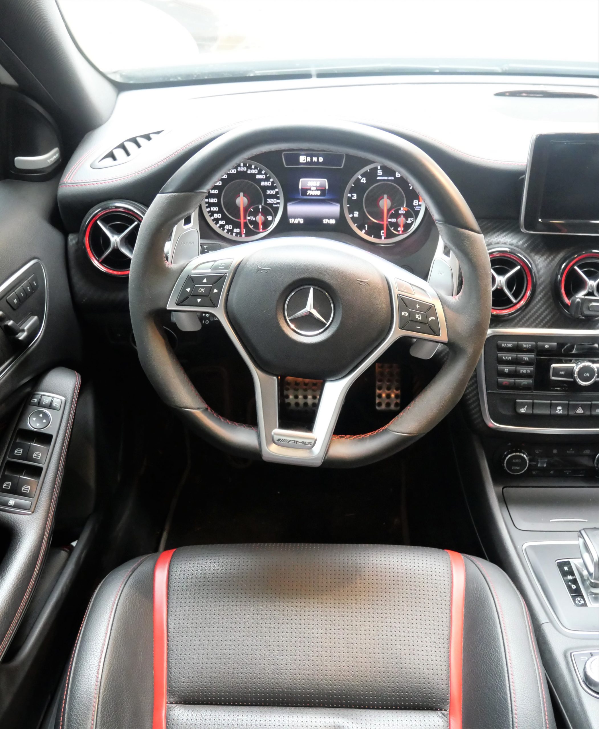 MERCEDES Classe A 45 AMG (W176) Pack Performance 2.0 i Turbo 4MATIC 7G-DCT 360 ch 13