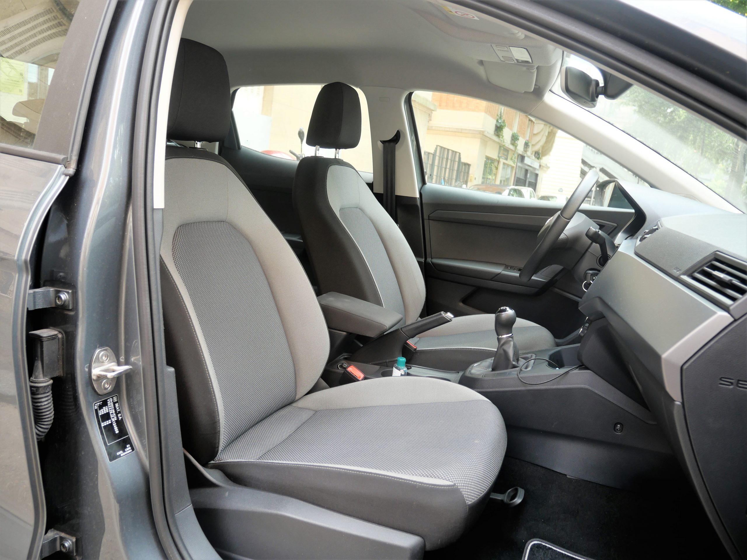 SEAT Ibiza V Style Business 1.0 TSI 12V 95 ch 9