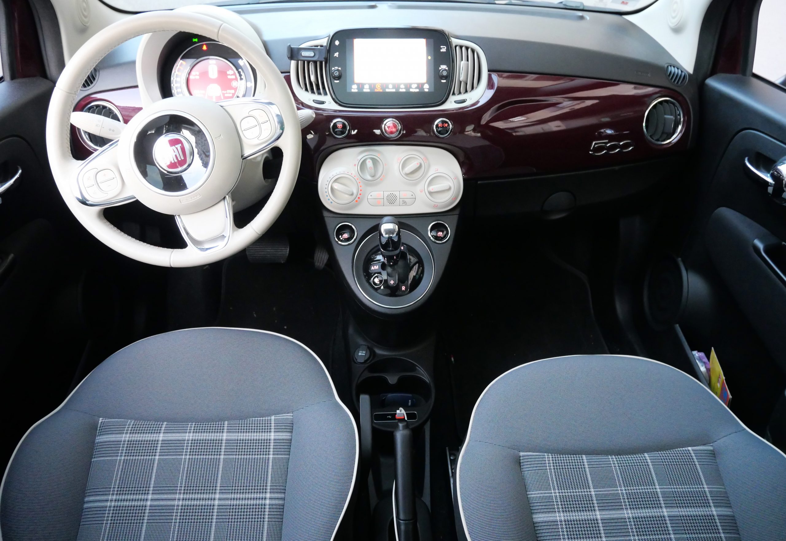FIAT 500 Lounge III Phase 3 1.2 MPi S&S 69 ch 12