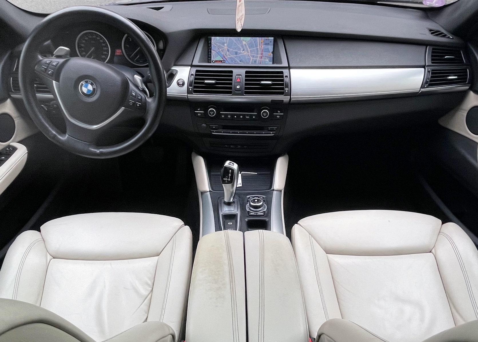 BMW X6 E71 (2) 4.4 ACTIVEHYBRID 485 12