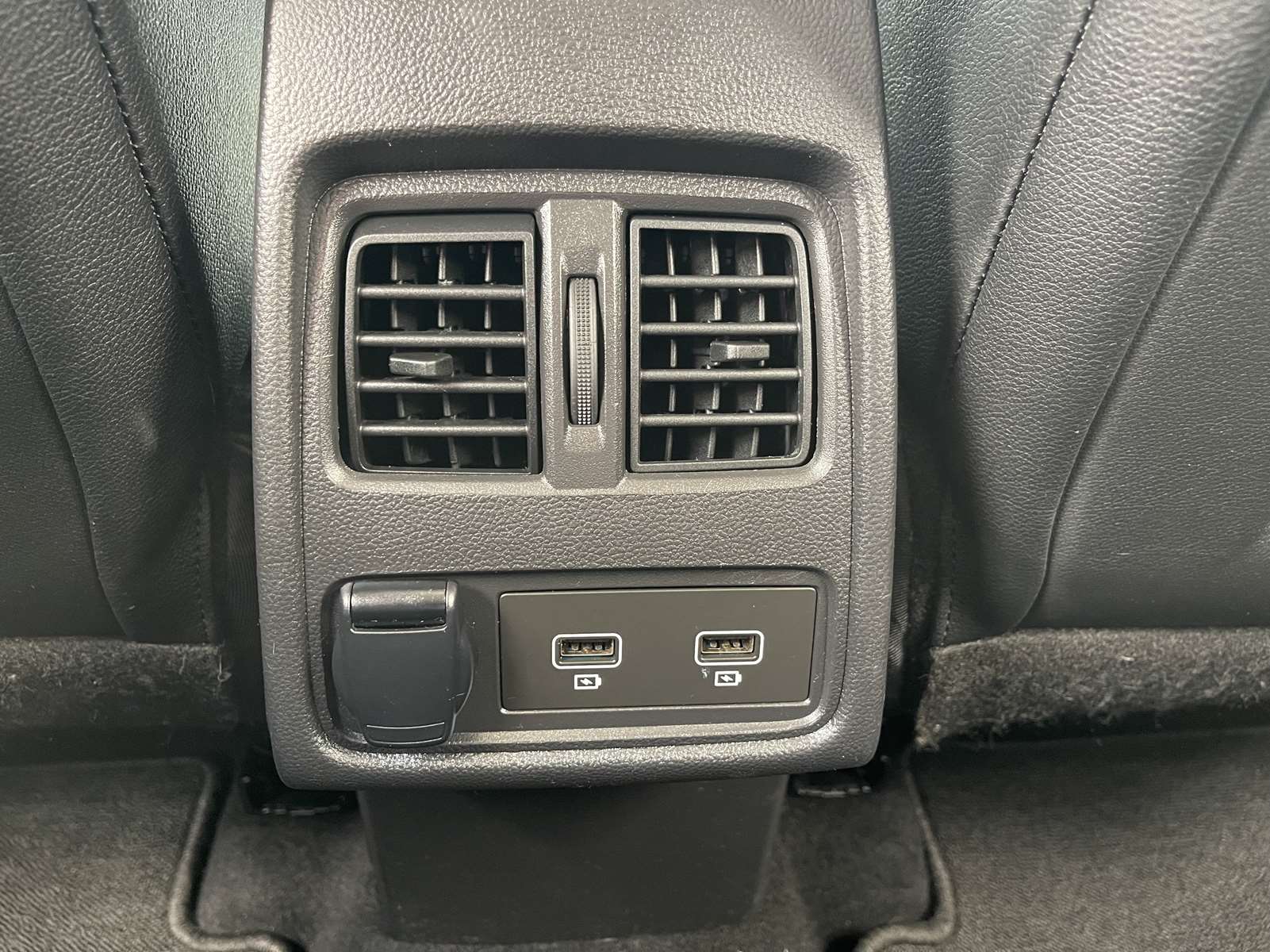 Renault CAPTUR II 1.3 TCe140 INTENS FULL OPTIONS 22