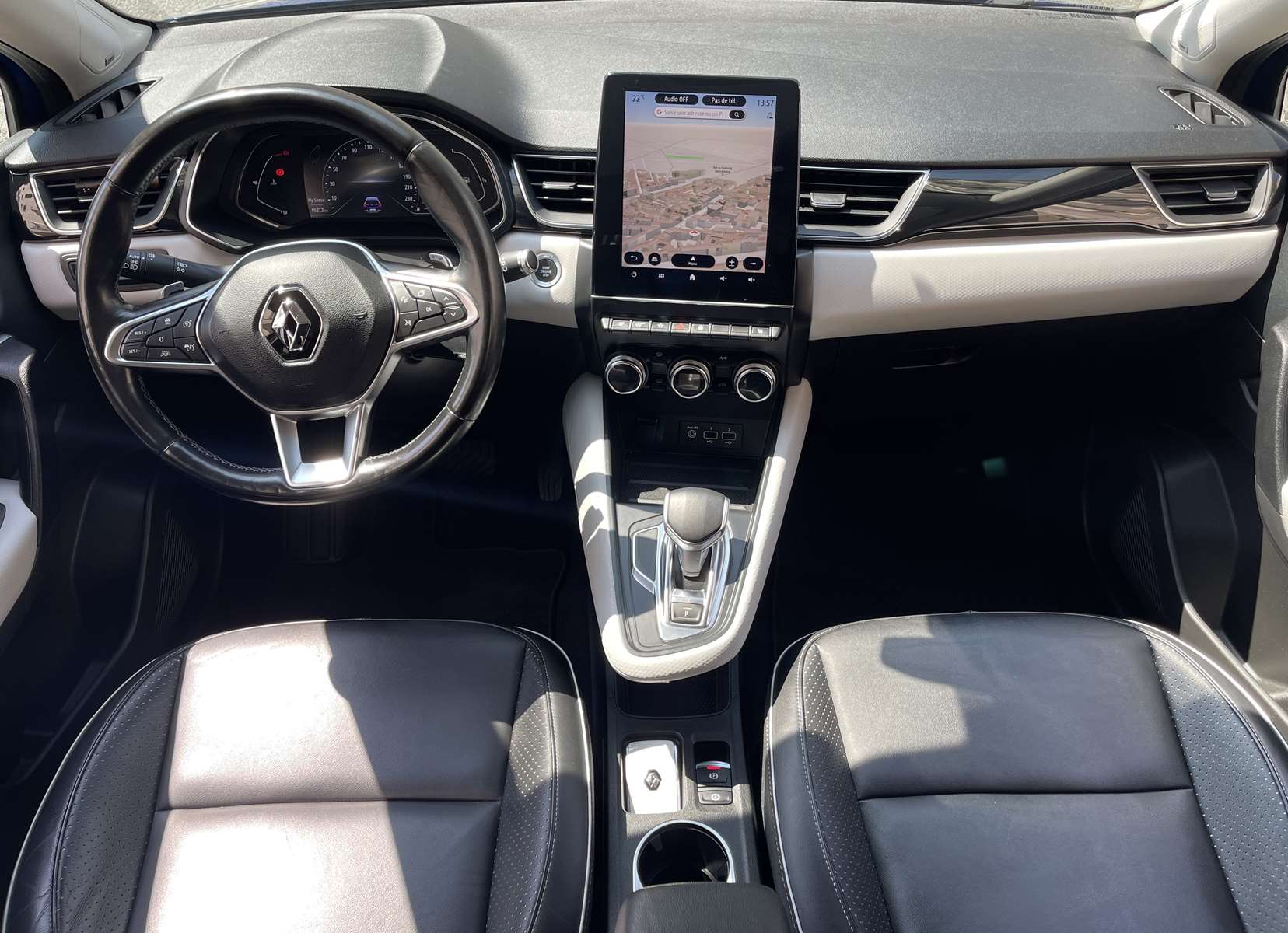 Renault CAPTUR II 1.3 TCe140 INTENS FULL OPTIONS 12