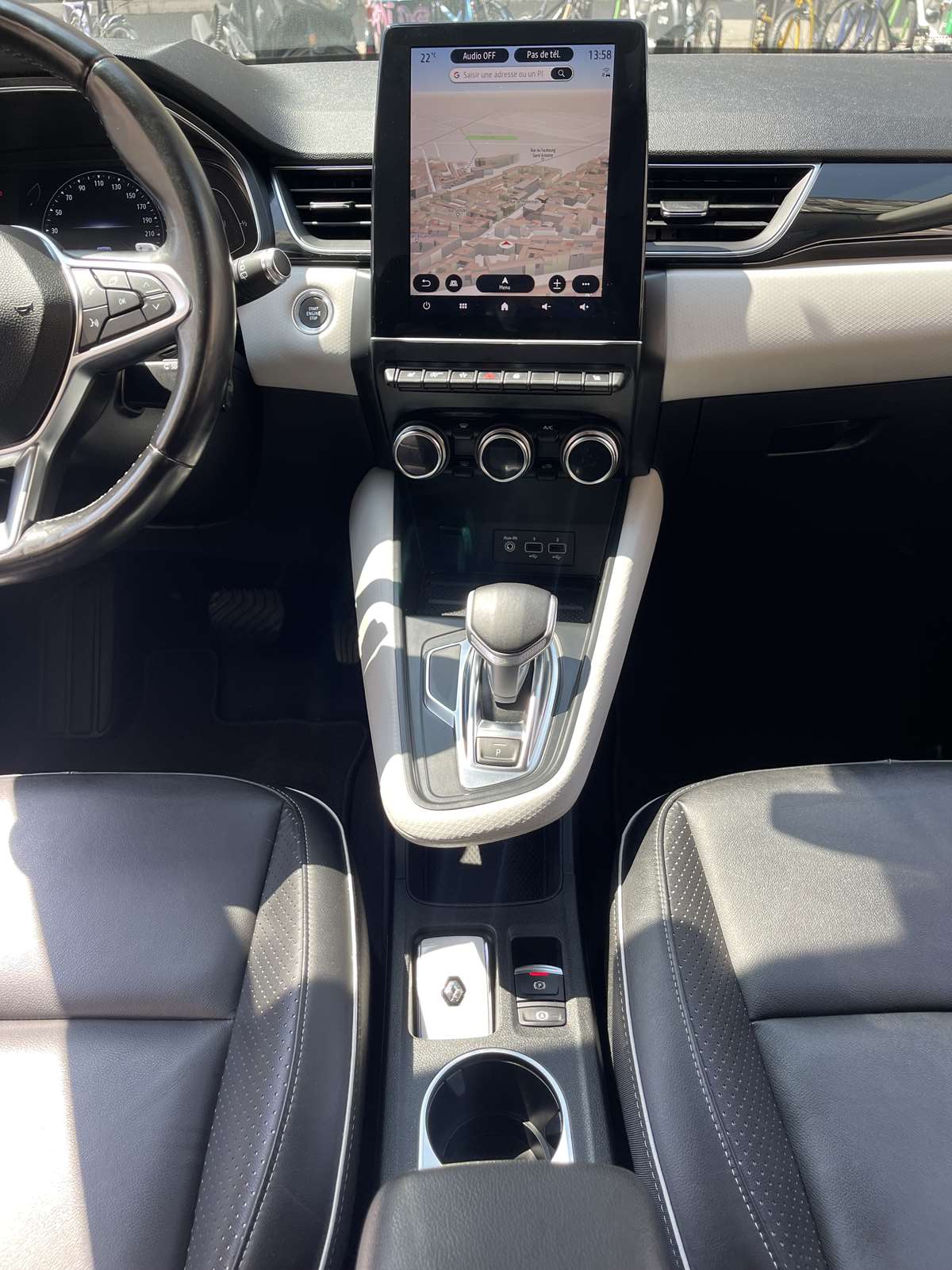 Renault CAPTUR II 1.3 TCe140 INTENS FULL OPTIONS 14
