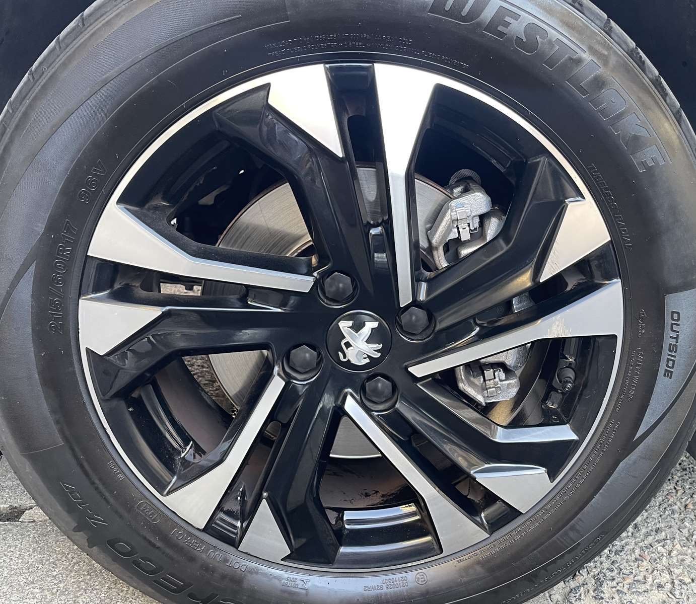 Peugeot 2008 155ch S&S GT Pack EAT8 1ère main toit pano 23