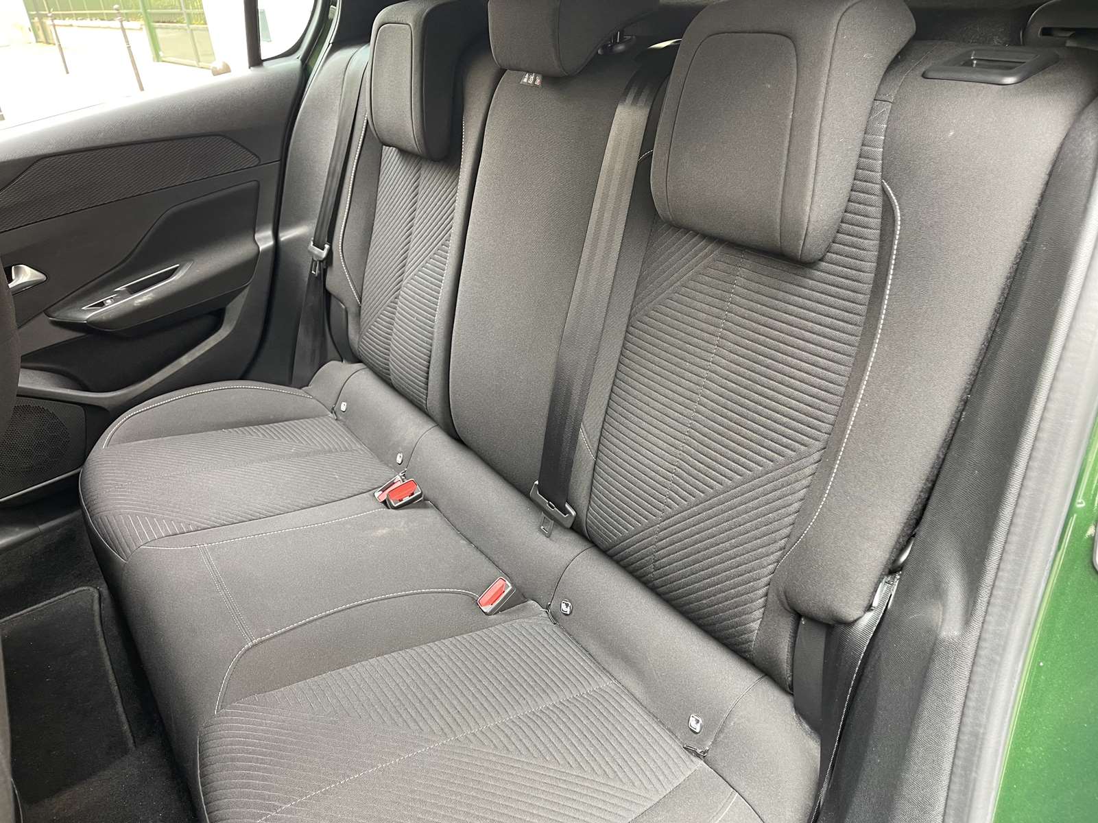 Peugeot 308 1.2 PureTech 130ch S&S Active Pack EAT8 9