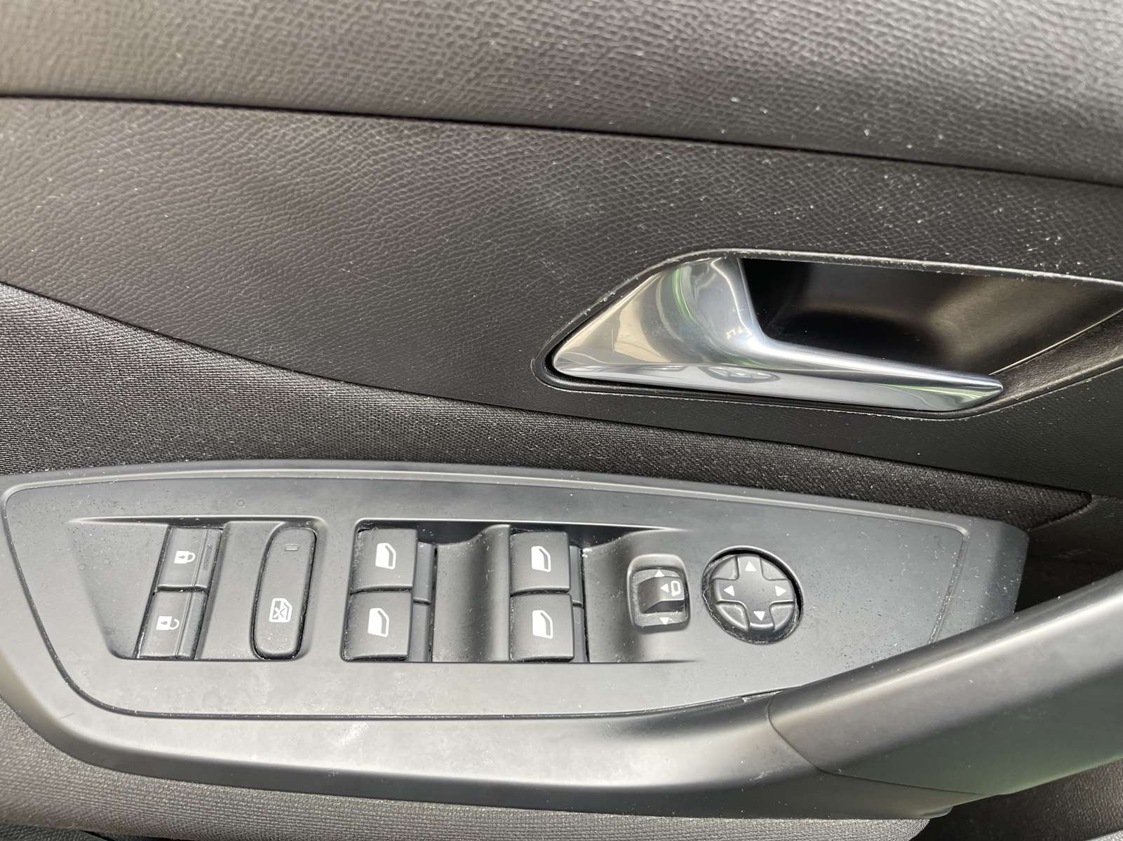 Peugeot 308 1.2 PureTech 130ch S&S Active Pack EAT8 15