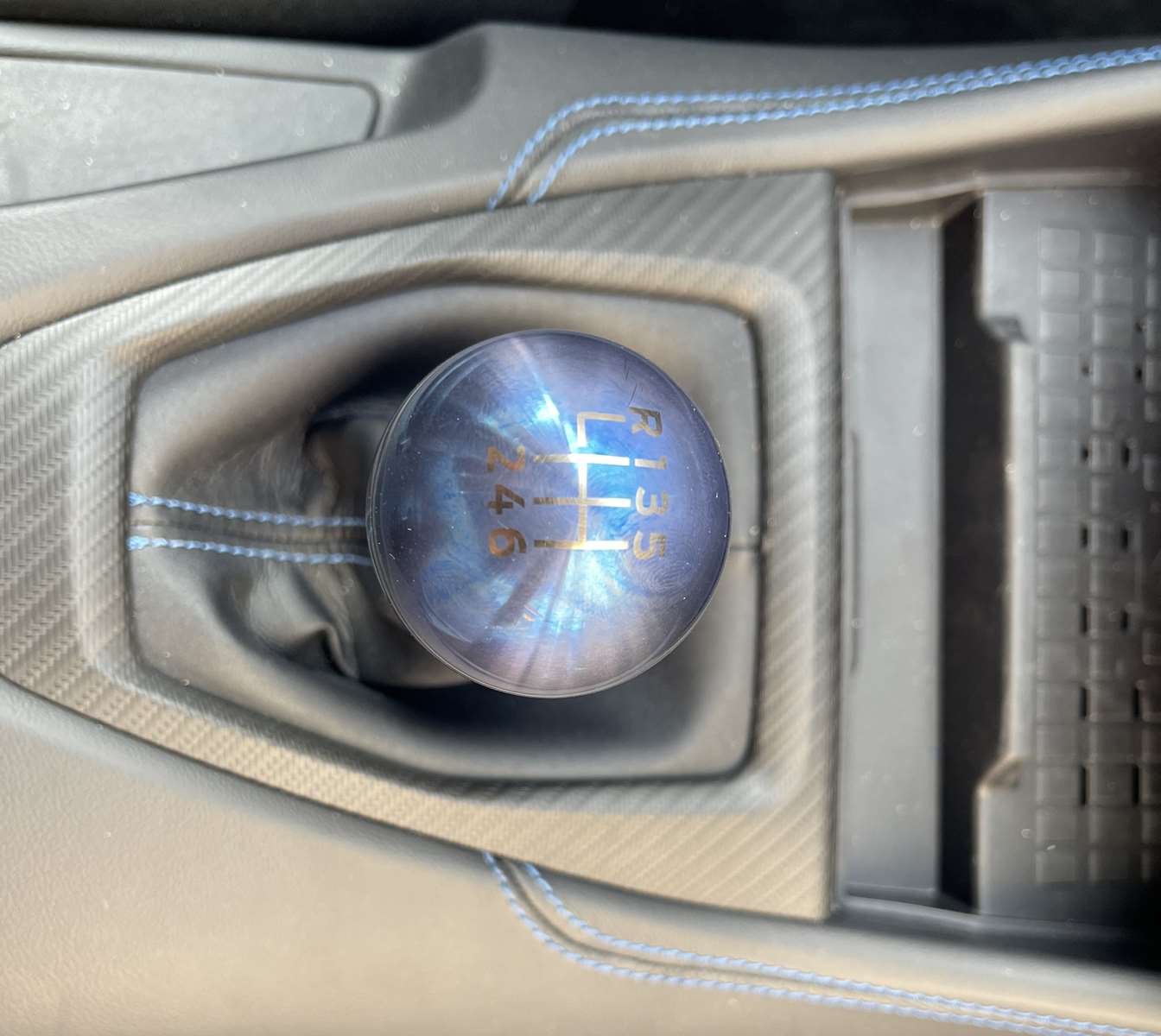 FORD MUSTANG VII FASTBACK V8 5.0 453 DARK HORSE BVM6 17