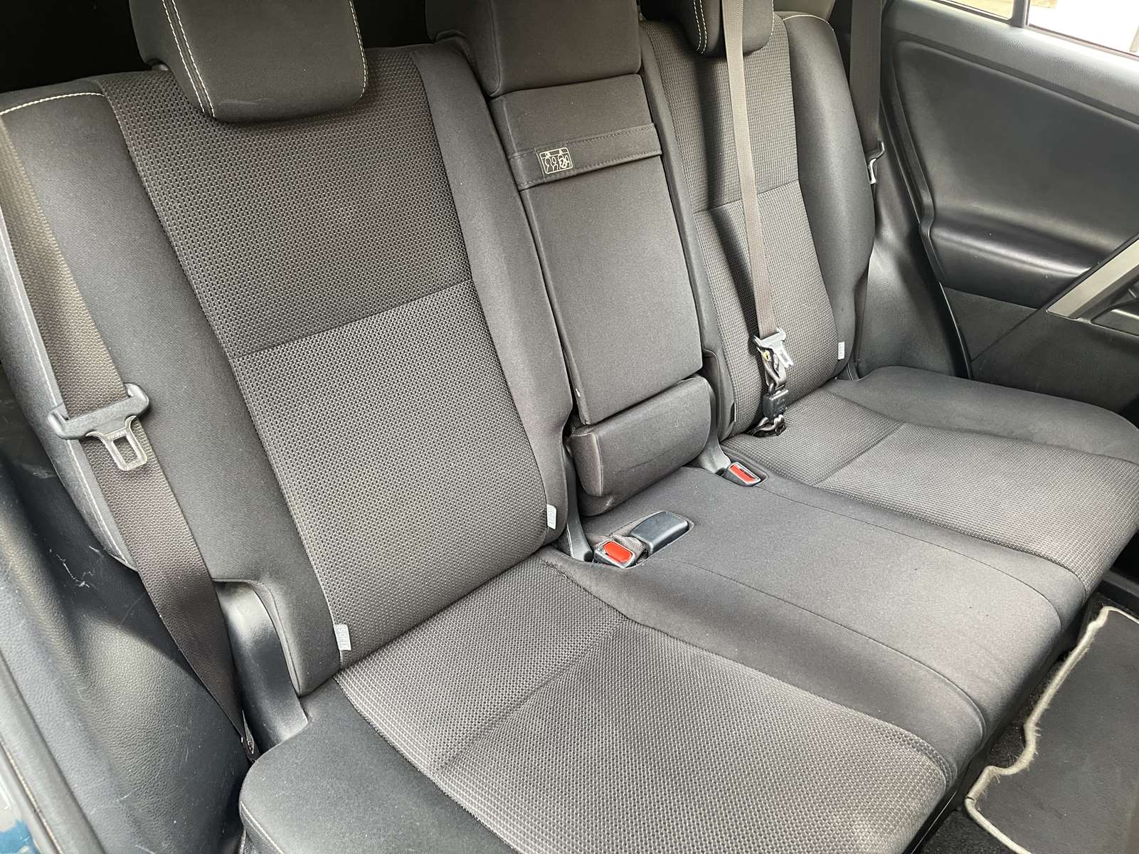 Toyota RAV4 197 Hybride Dynamic 2WD CVT 10