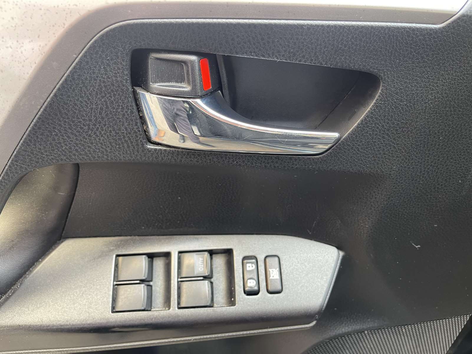 Toyota RAV4 197 Hybride Dynamic 2WD CVT 17