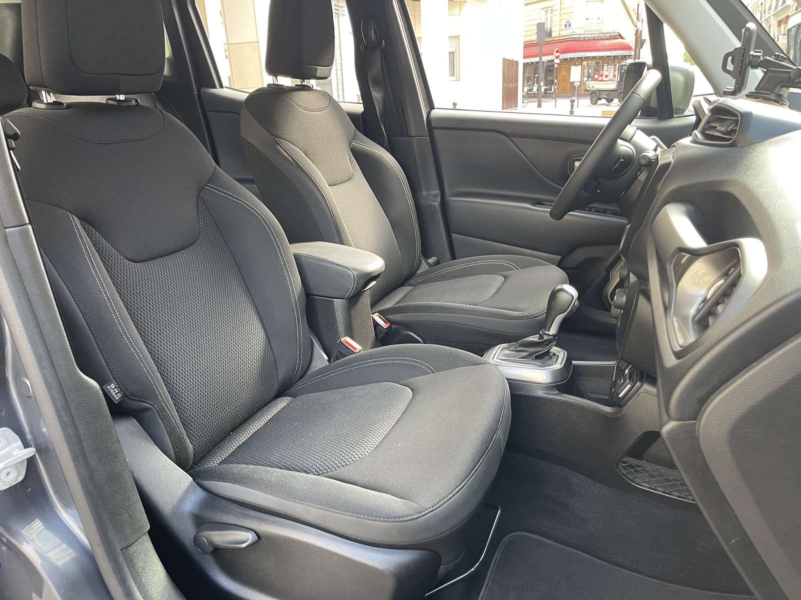 Jeep Renegade 1.3 GSE T4 150ch Limited BVR6 150 ch 11