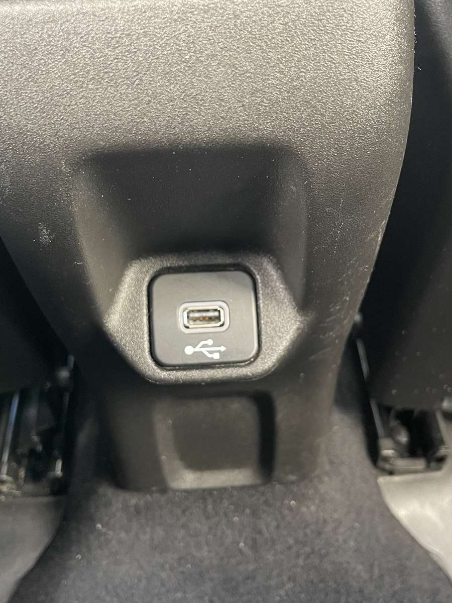 Jeep Renegade 1.3 GSE T4 150ch Limited BVR6 150 ch 17