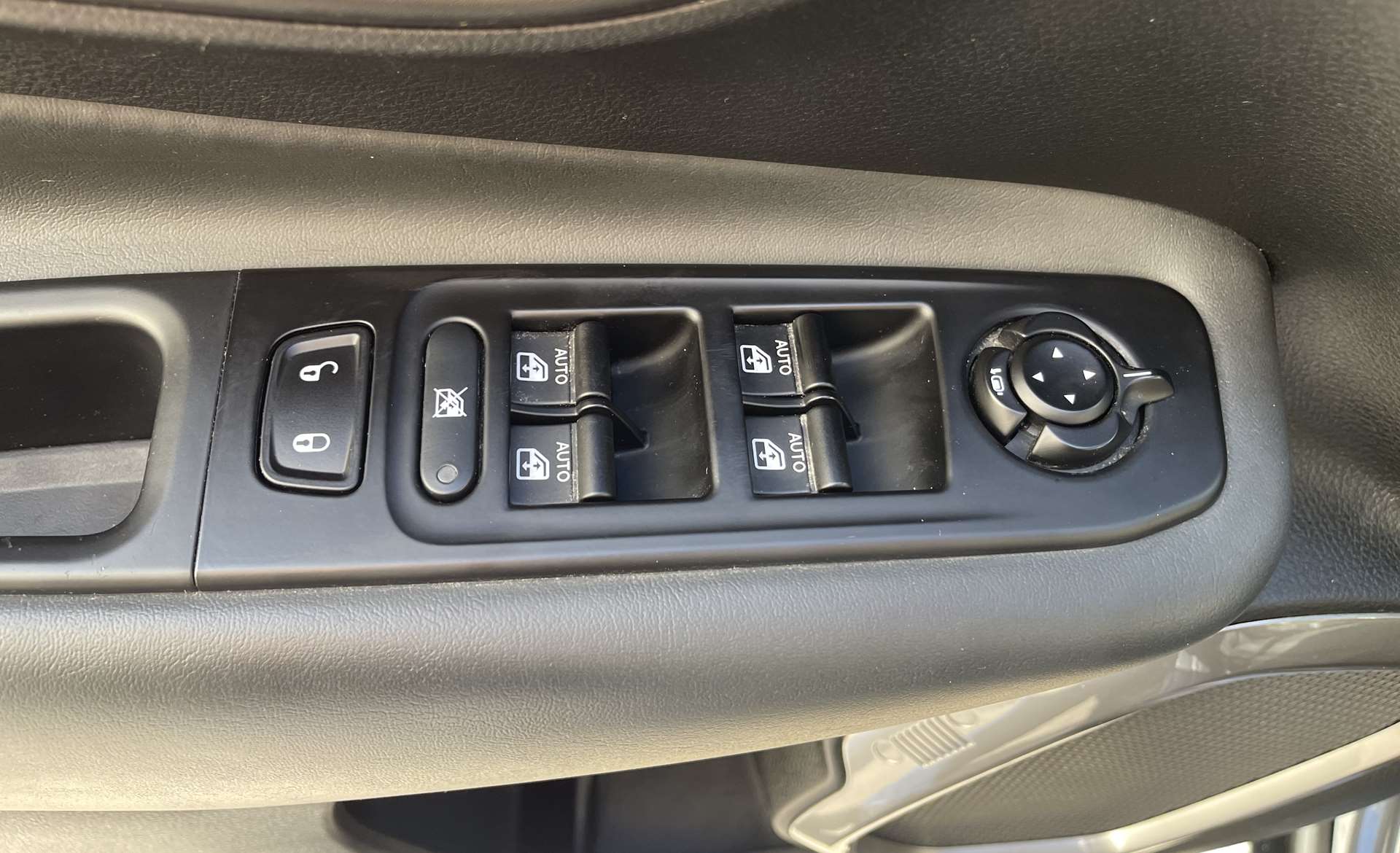 Jeep Renegade 1.3 GSE T4 150ch Limited BVR6 150 ch 18