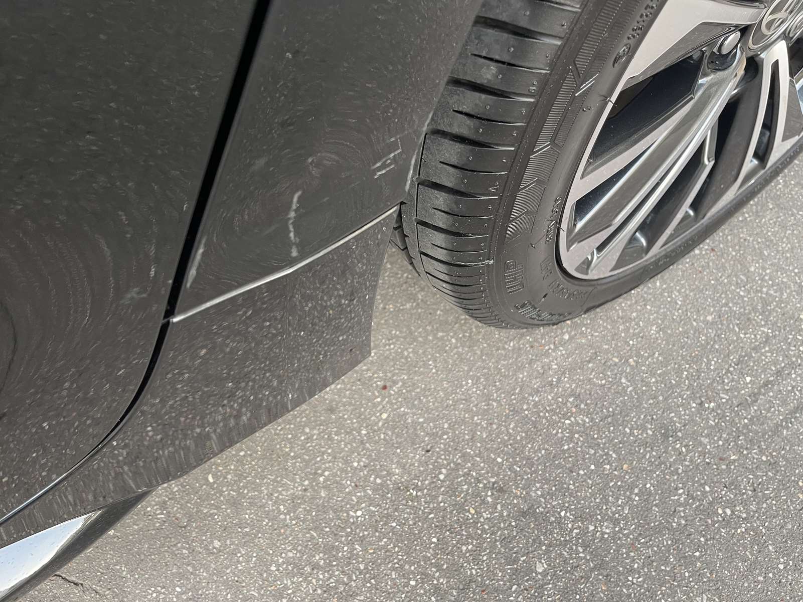 TOYOTA Corolla Touring 1.8 140ch Dynamic Business MY25 1ère main 28