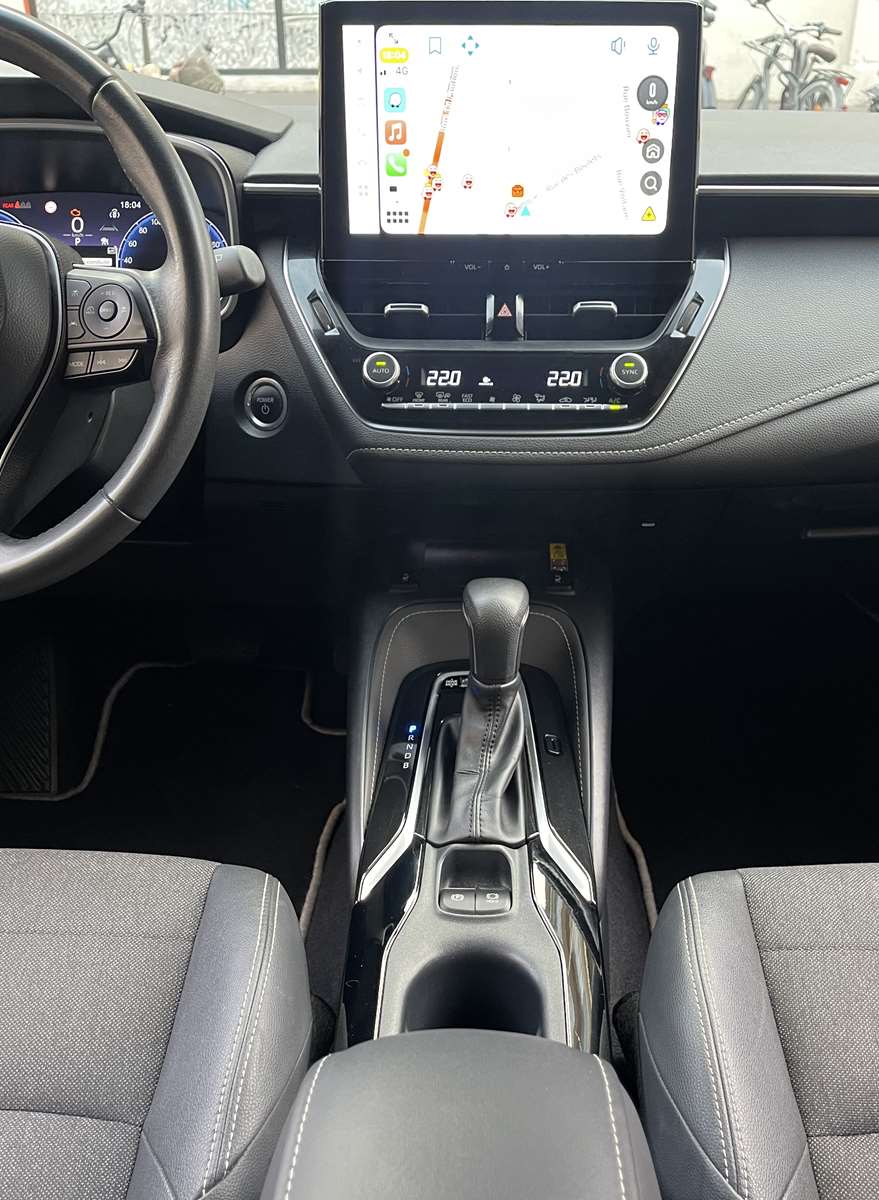 TOYOTA Corolla Touring 1.8 140ch Dynamic Business MY25 1ère main 14