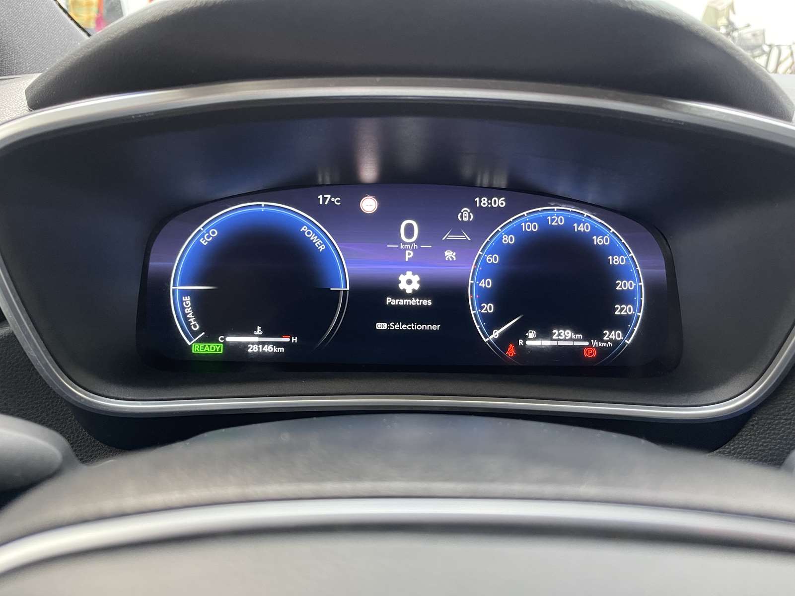 TOYOTA Corolla Touring 1.8 140ch Dynamic Business MY25 1ère main 16