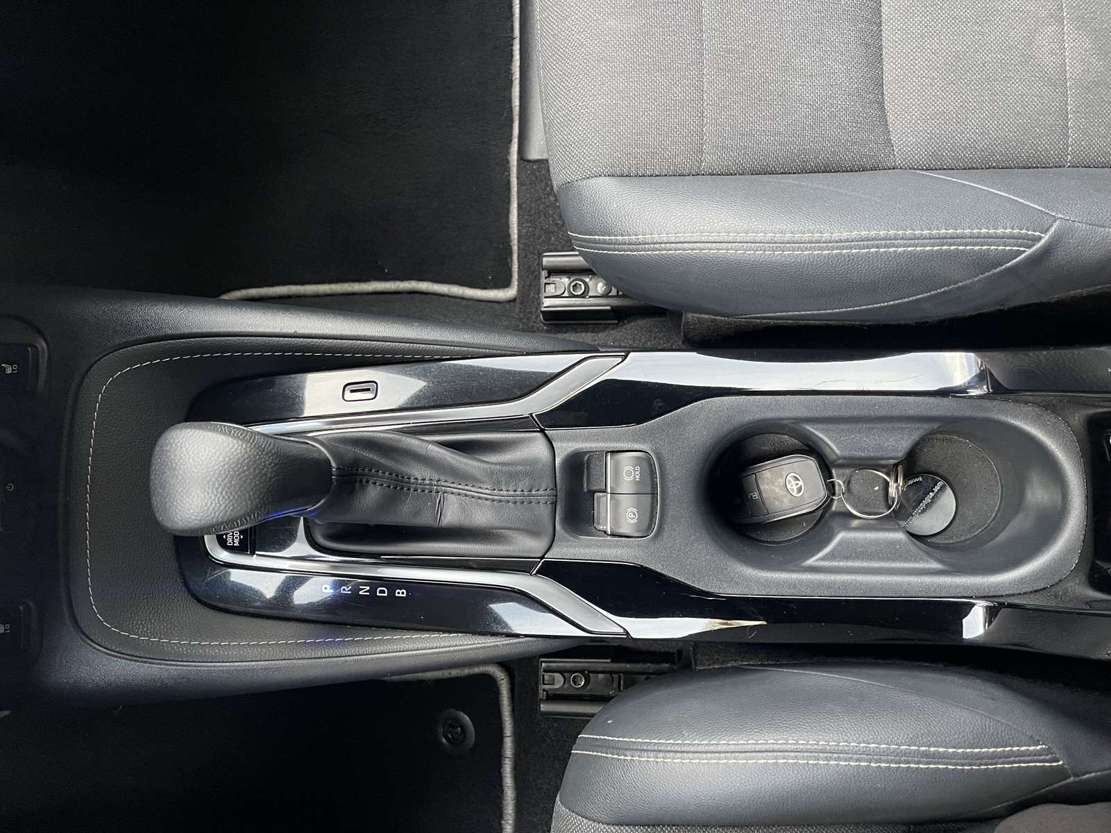 TOYOTA Corolla Touring 1.8 140ch Dynamic Business MY25 1ère main 19