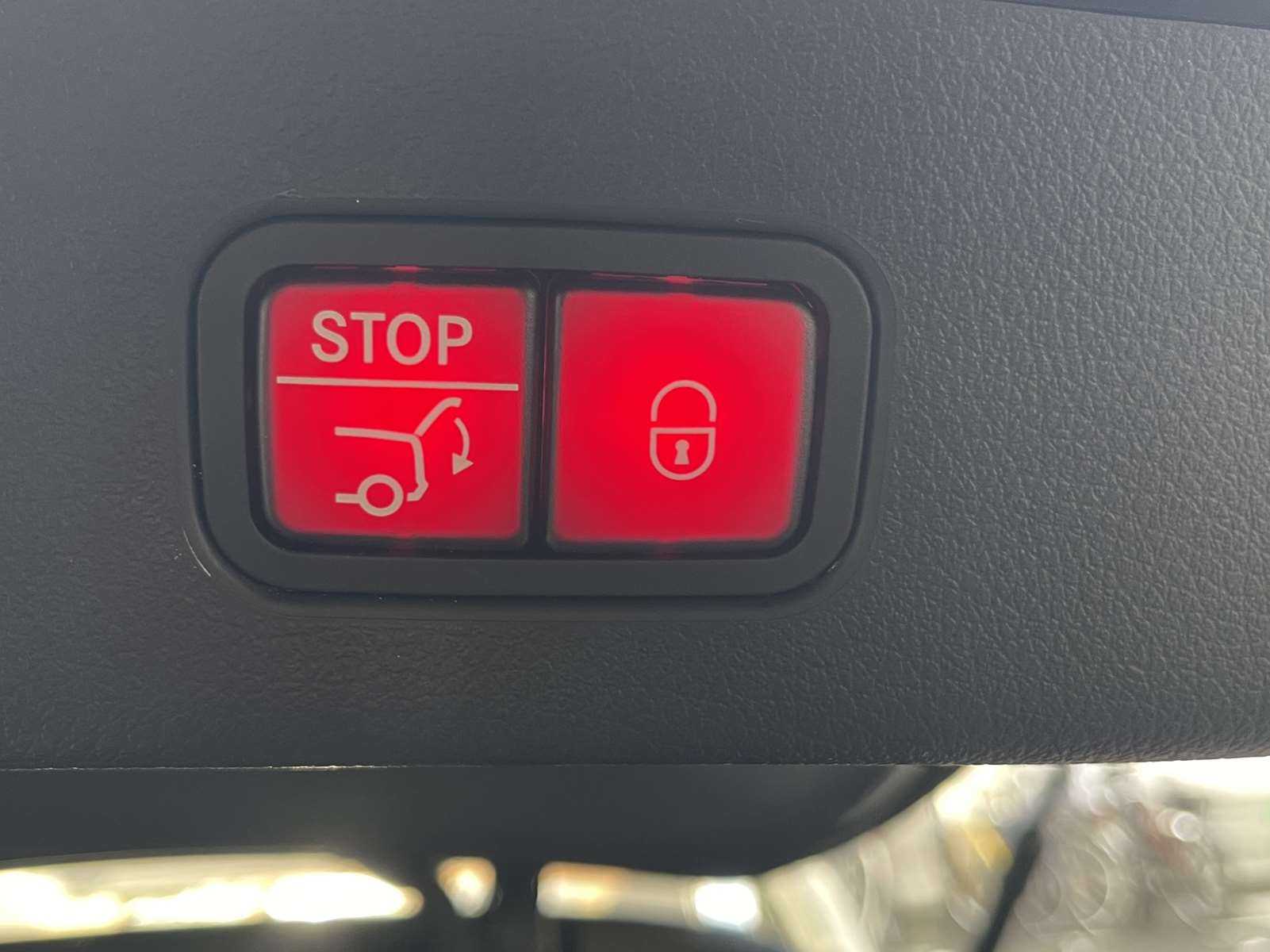 Mercedes GLC II 300 E AMG LINE 4MATIC 9G-TRONIC 1ère main 23