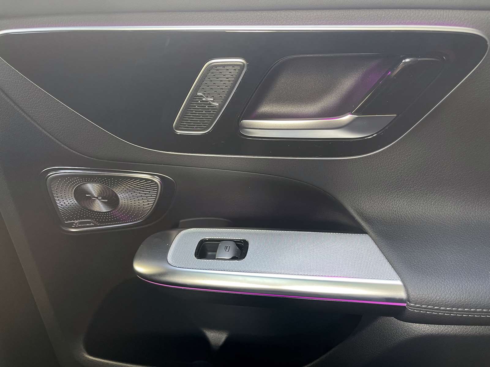 Mercedes GLC II 300 E AMG LINE 4MATIC 9G-TRONIC 1ère main 26