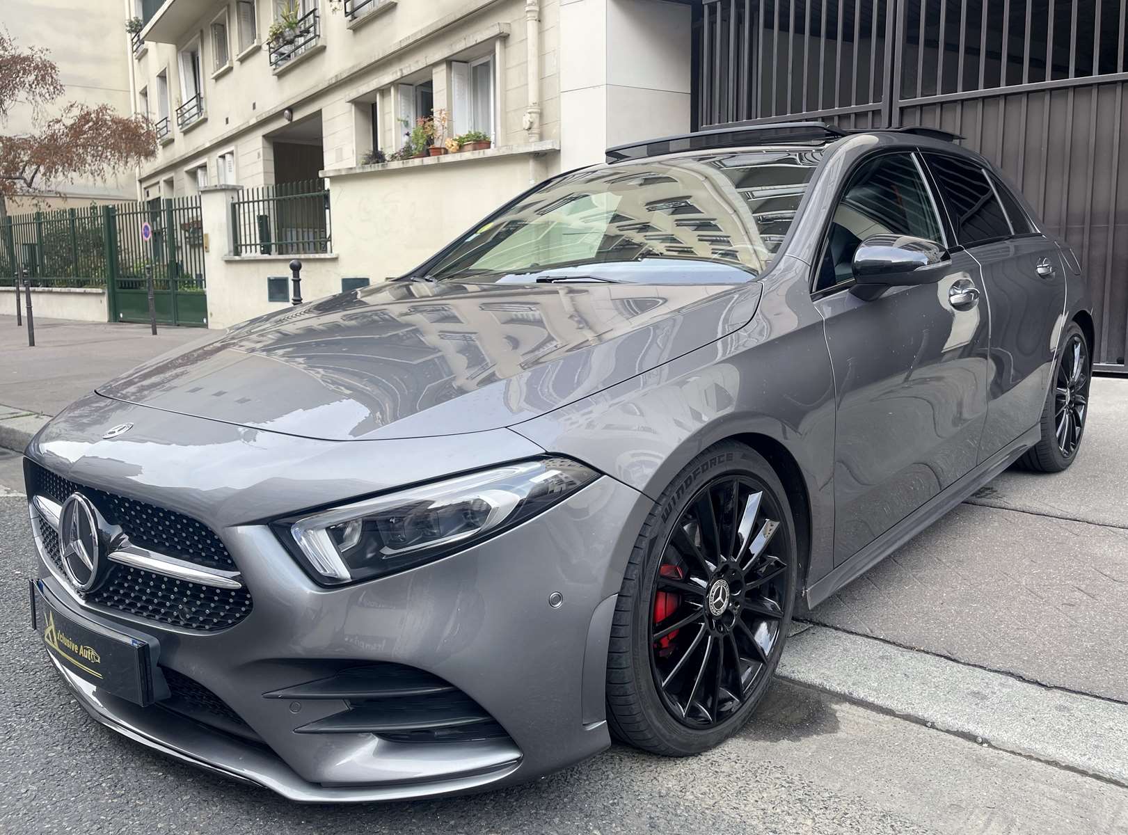 Mercedes CLASSE A 180 D AMG Line 7G-DCT Pack Premium Plus 5