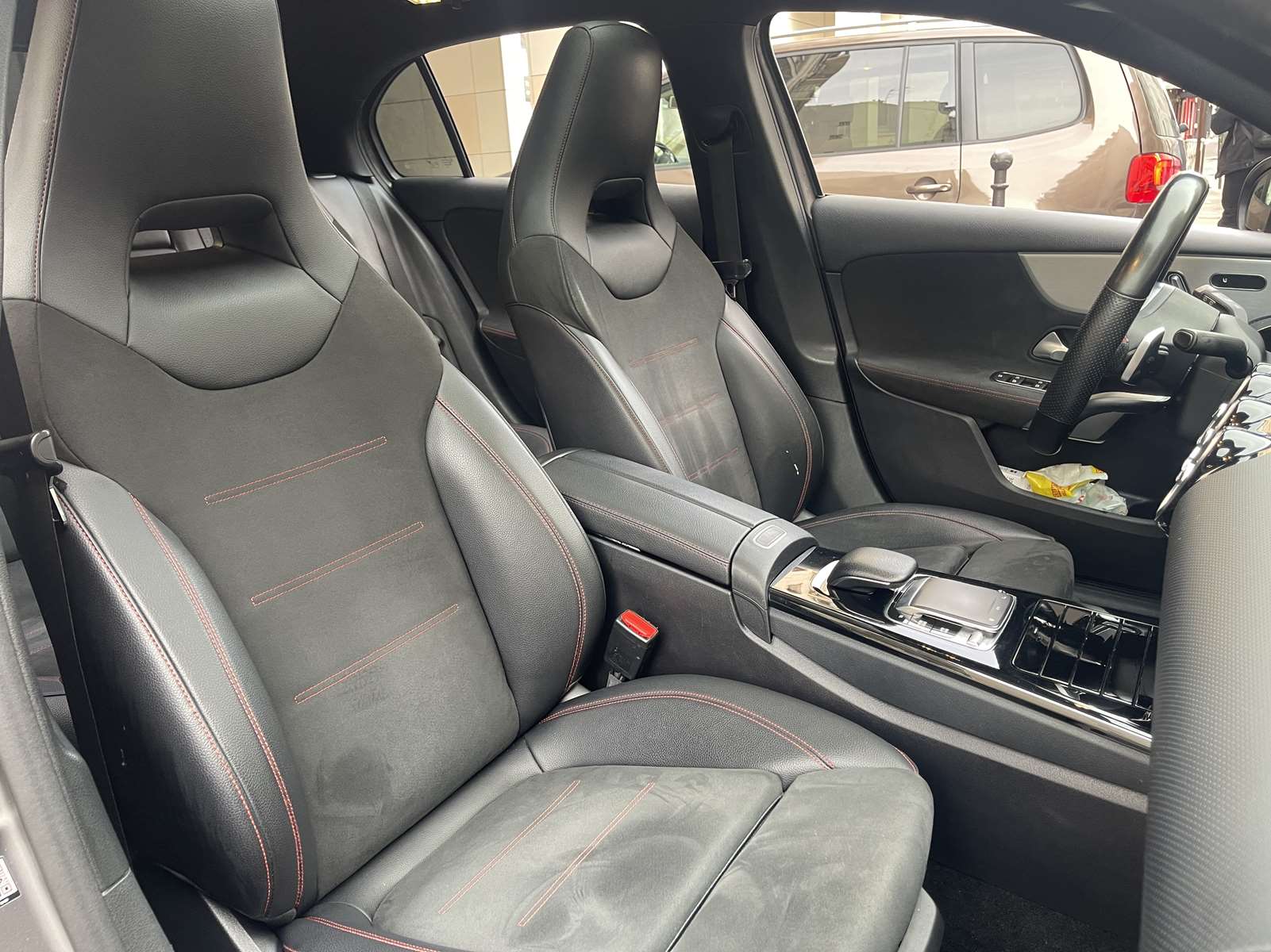 Mercedes CLASSE A 180 D AMG Line 7G-DCT Pack Premium Plus 10