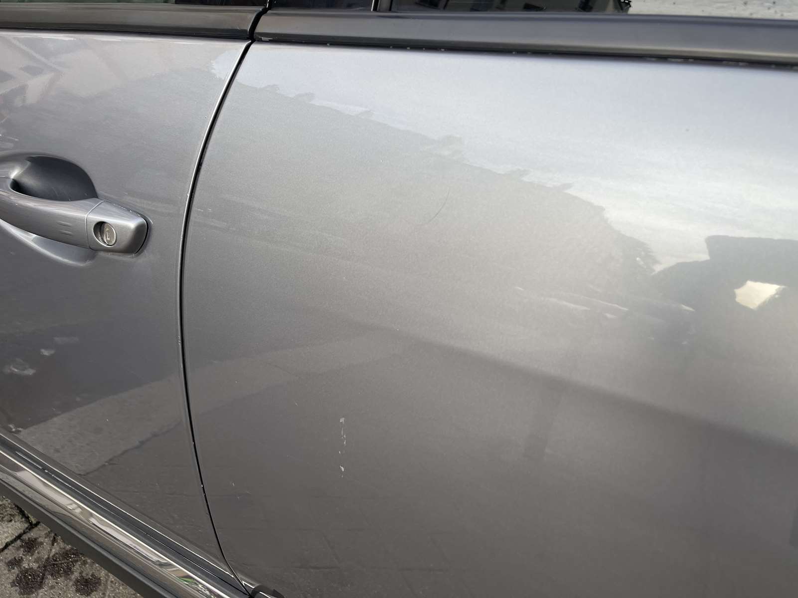 PEUGEOT 5008 1.2 PureTech 130ch E6.3 Allure S&S EAT8 27