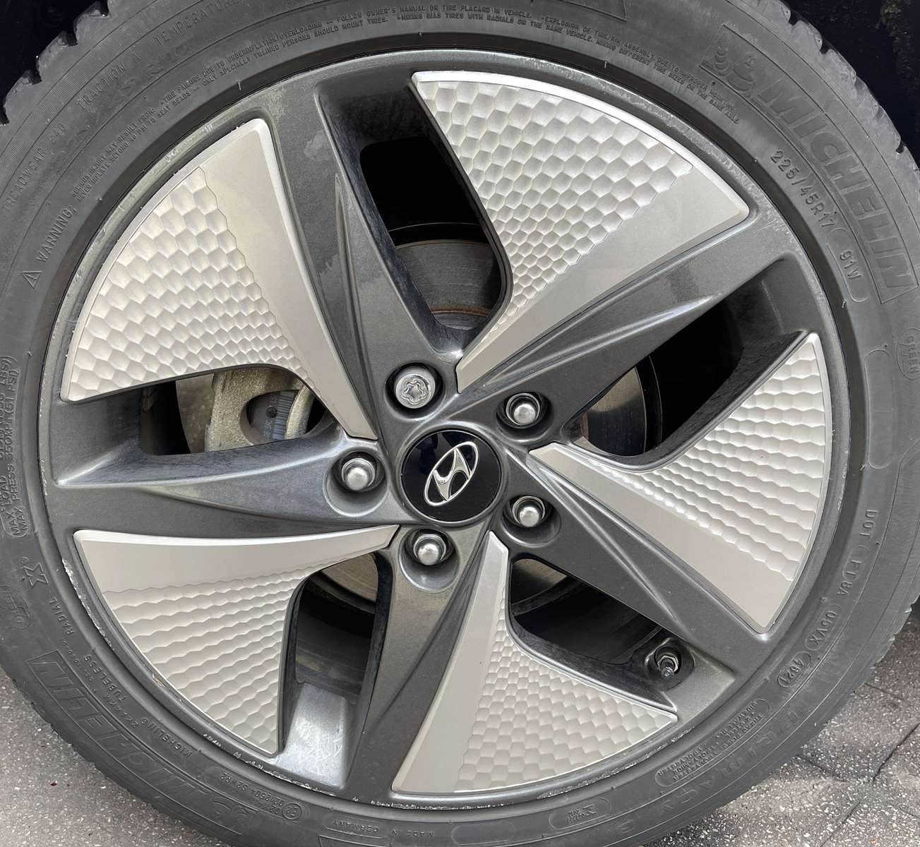 Hyundai IONIQ (2) 1.6 HYBRID 141 EXECUTIVE 1ère main 24