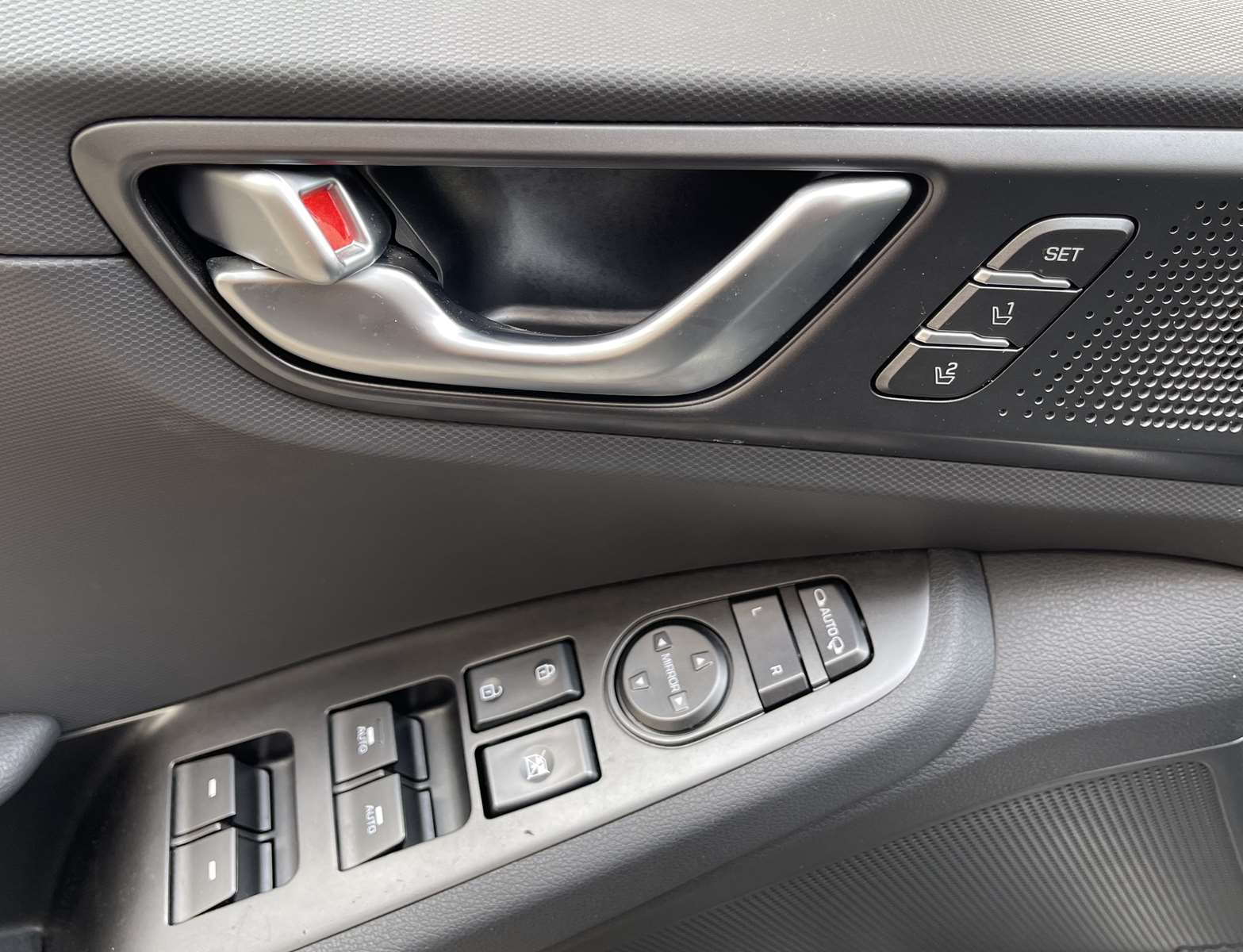 Hyundai IONIQ (2) 1.6 HYBRID 141 EXECUTIVE 1ère main 15