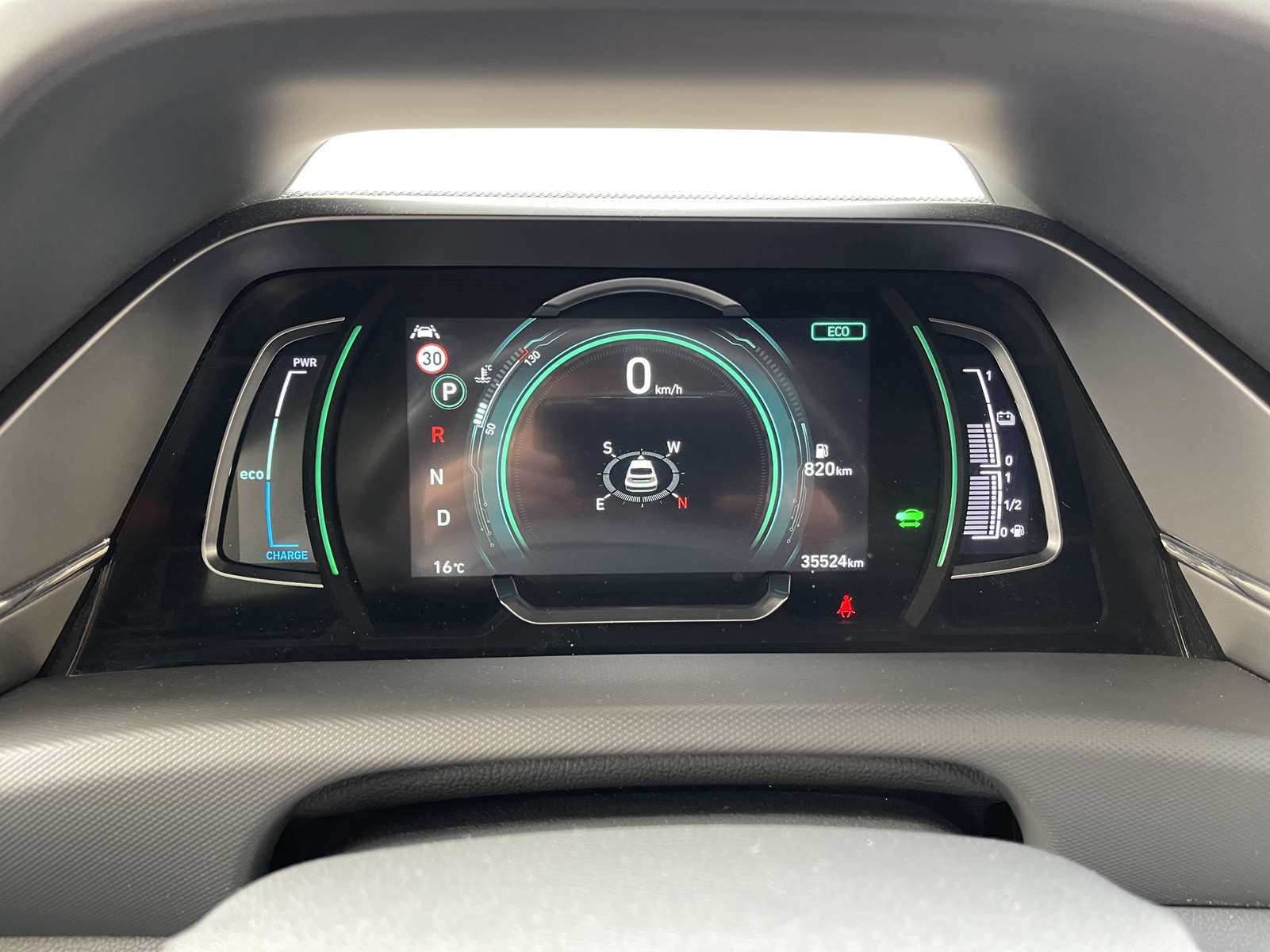 Hyundai IONIQ (2) 1.6 HYBRID 141 EXECUTIVE 1ère main 17