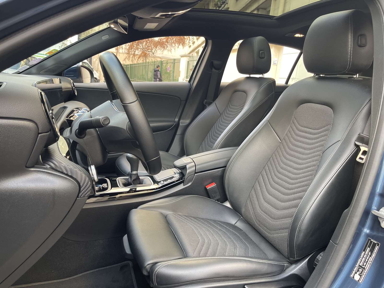 Mercedes CLASSE A 180 STYLE LINE TOIT PANO 1ère main 8