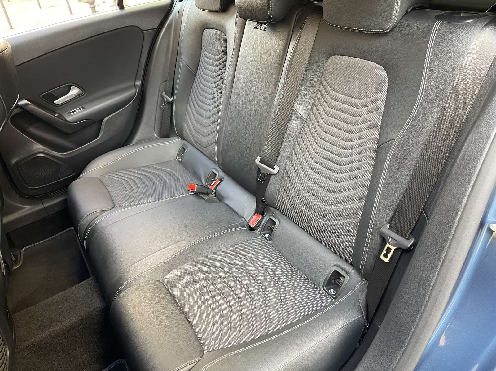 Mercedes CLASSE A 180 STYLE LINE TOIT PANO 1ère main 9