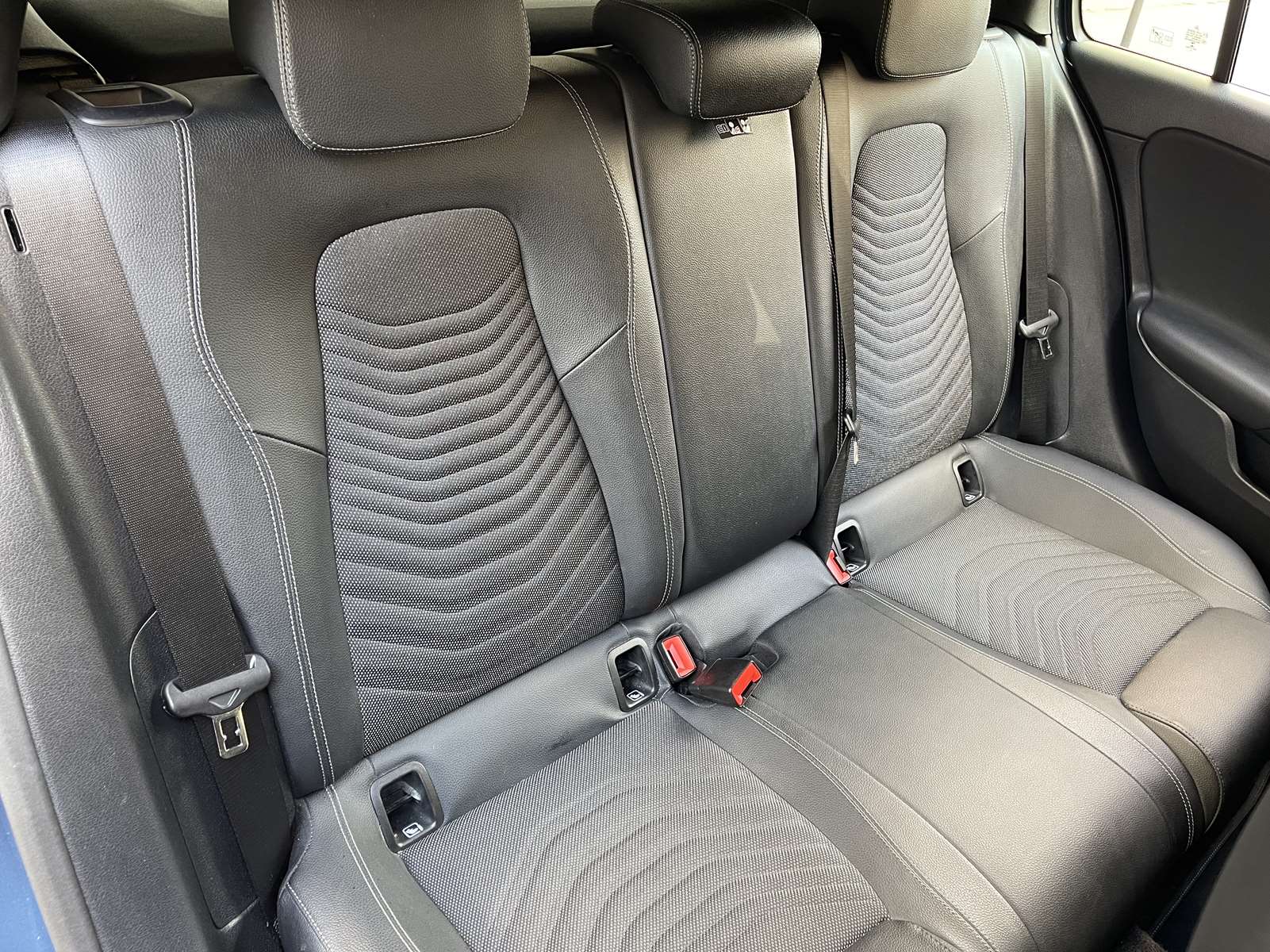 Mercedes CLASSE A 180 STYLE LINE TOIT PANO 1ère main 10