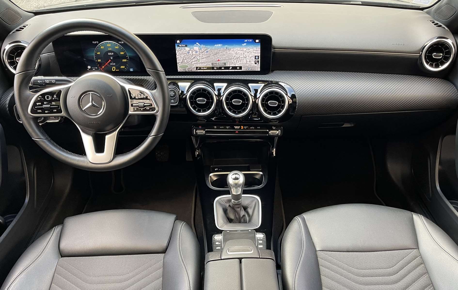 Mercedes CLASSE A 180 STYLE LINE TOIT PANO 1ère main 12