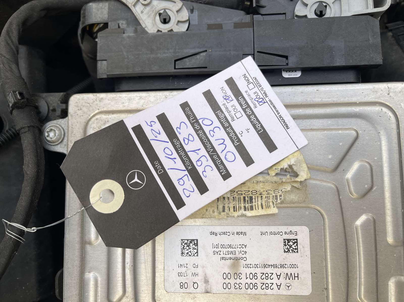 Mercedes CLASSE A 180 STYLE LINE TOIT PANO 1ère main 22