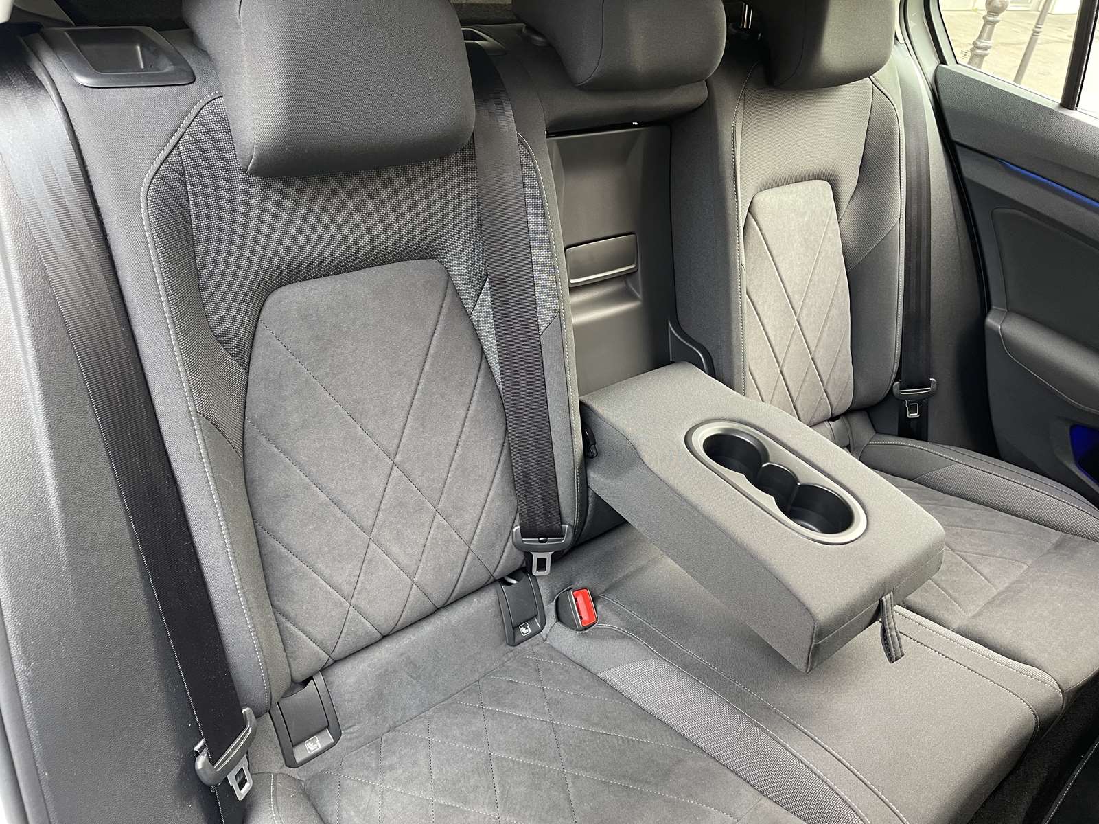 VOLKSWAGEN Golf 1.5 eTSI 130ch Style DSG7 11