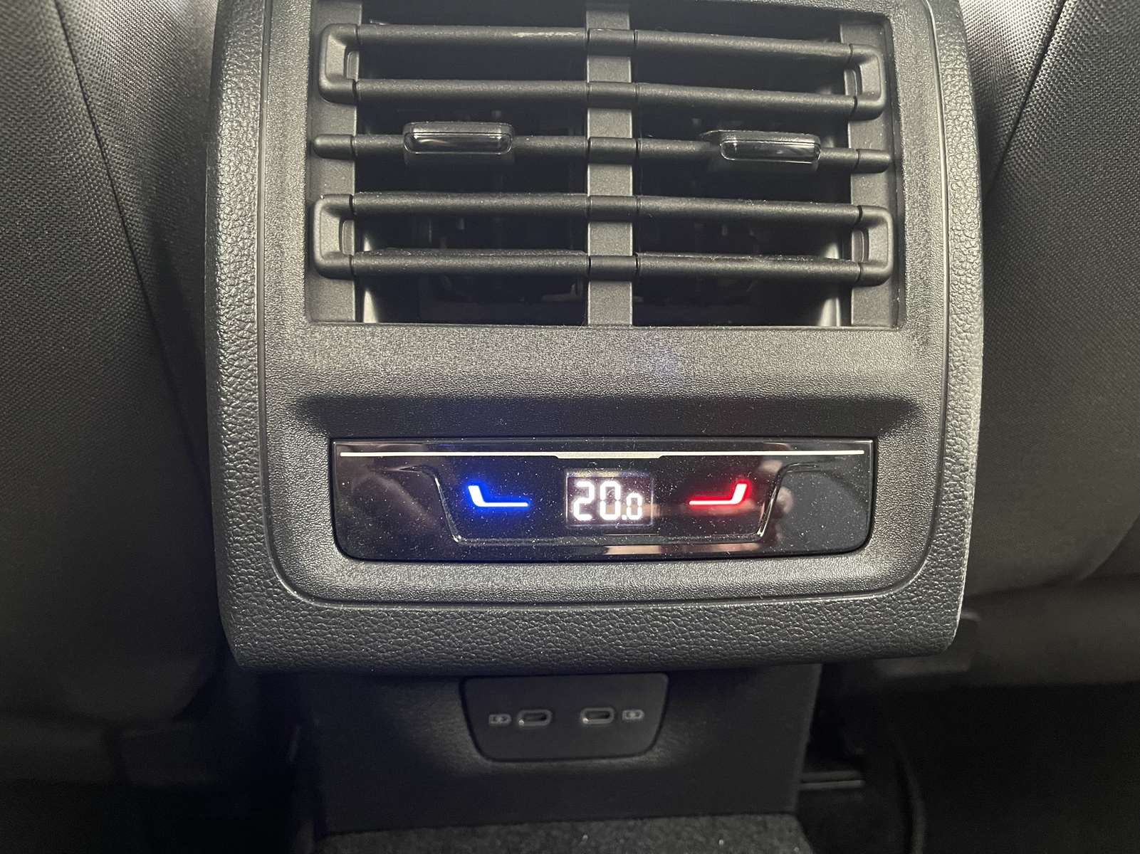 VOLKSWAGEN Golf 1.5 eTSI 130ch Style DSG7 19