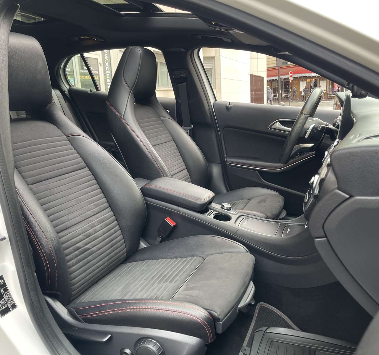 MERCEDES GLA (2) 200 D FASCINATION 7G-DCT 10