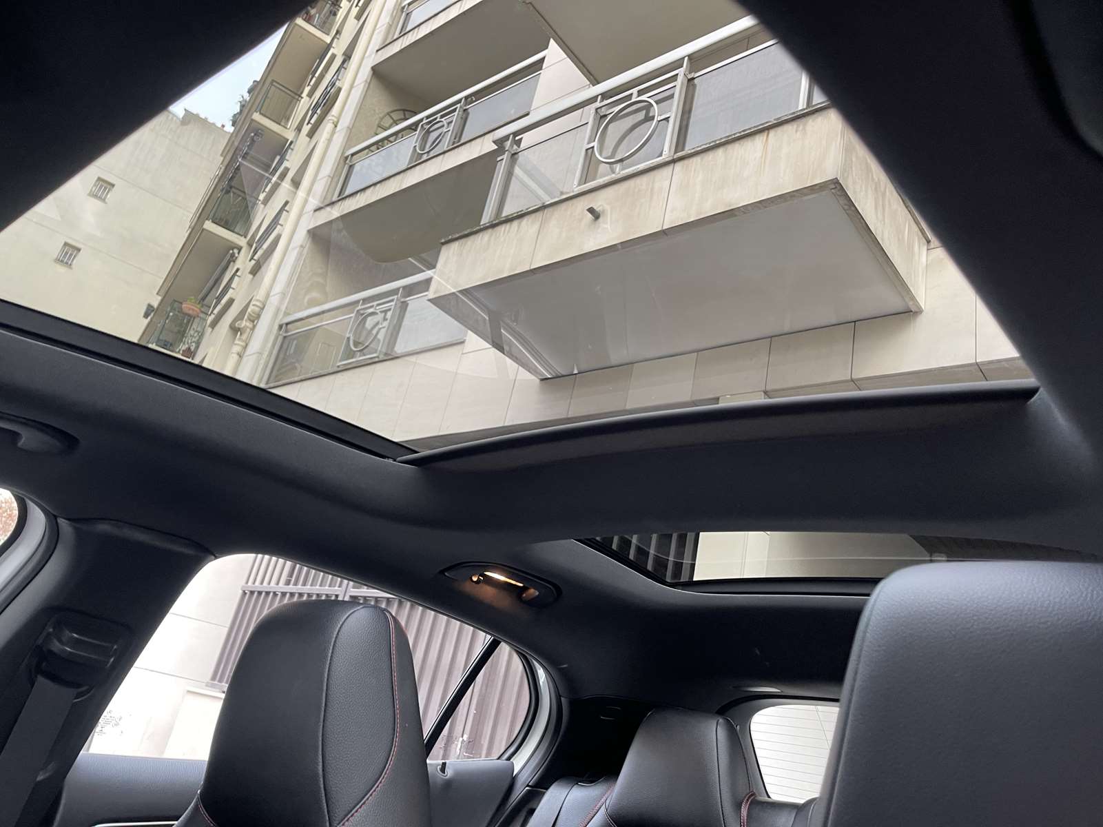 MERCEDES GLA (2) 200 D FASCINATION 7G-DCT 19