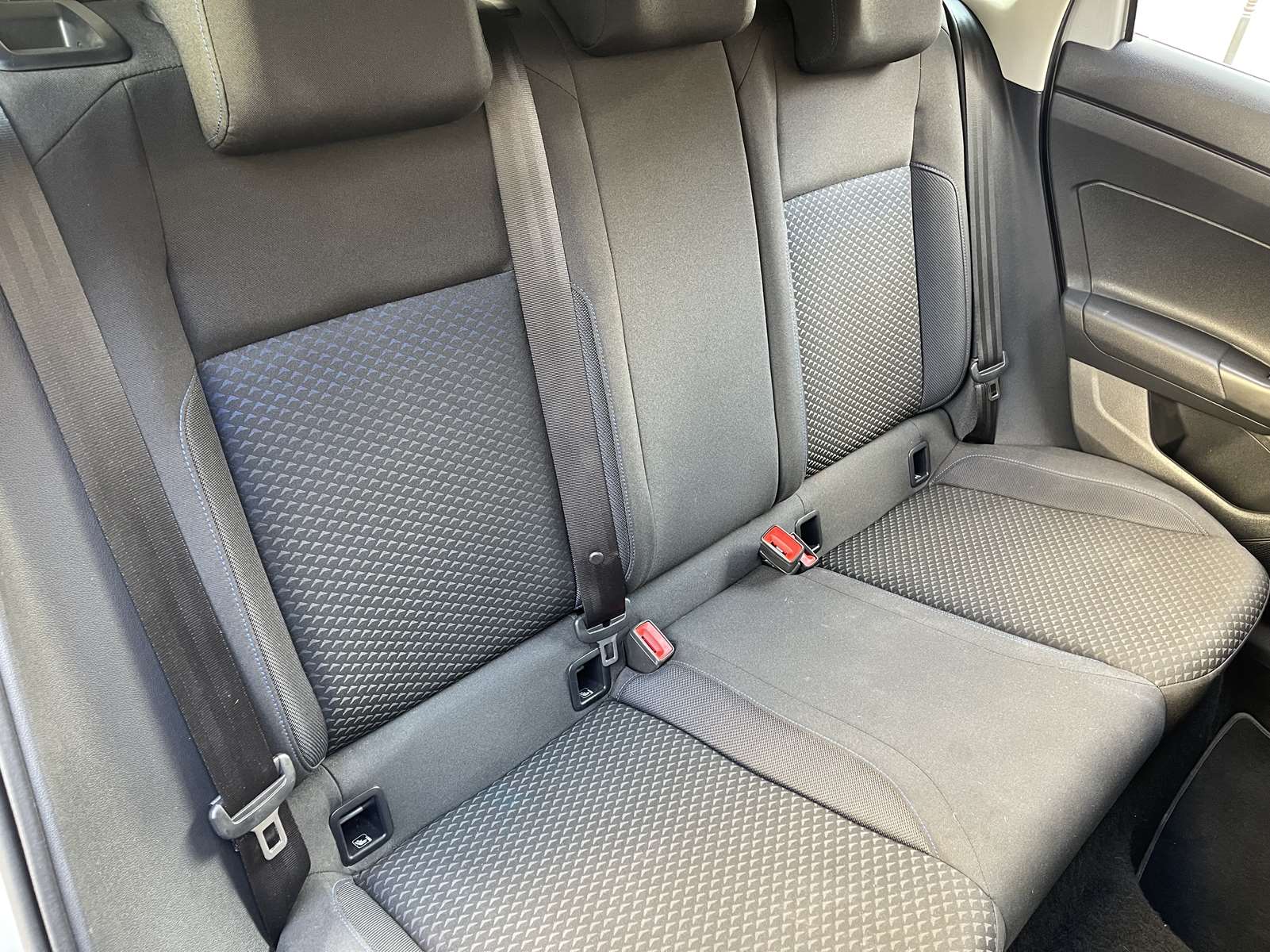 Volkswagen POLO VI 1.0 TSI 95ch United DSG7 1ère main 10