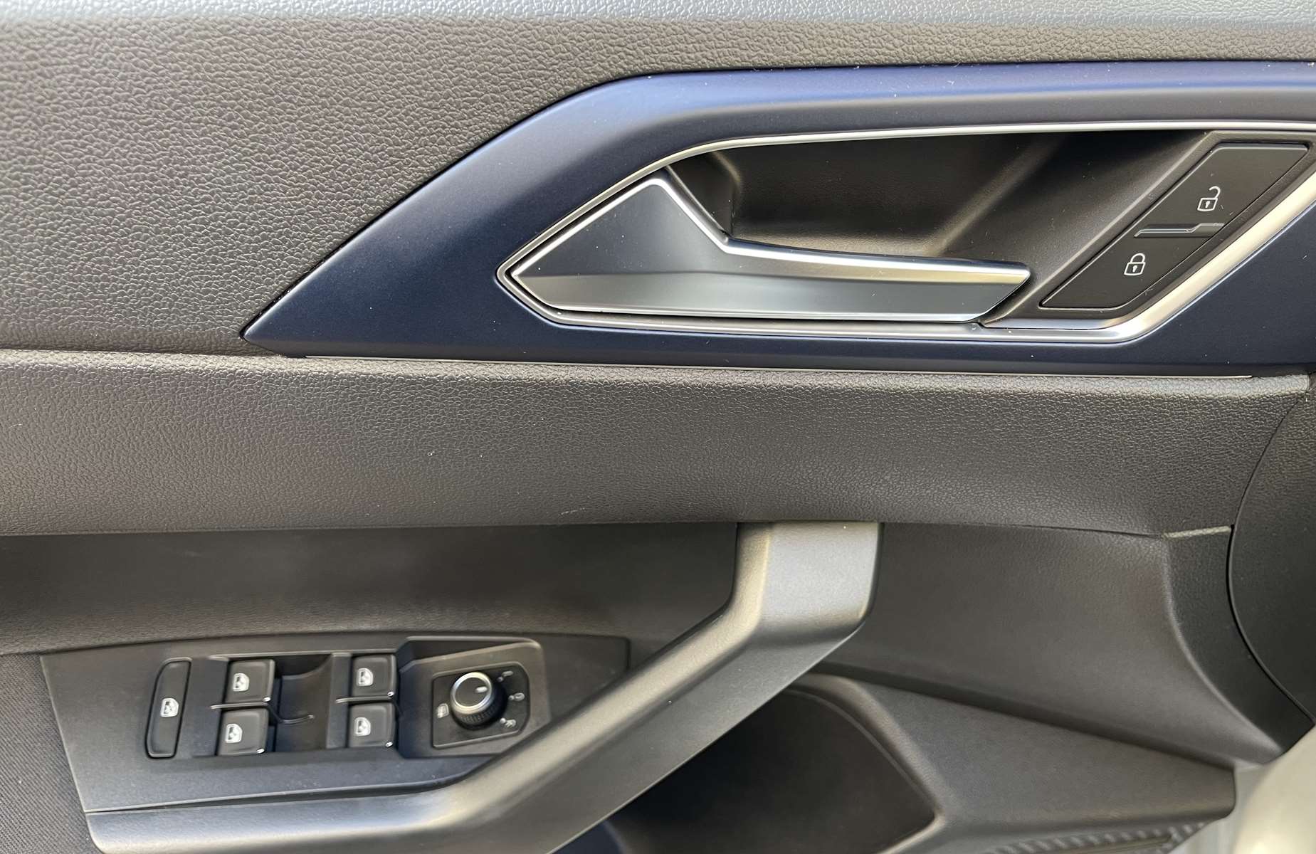 Volkswagen POLO VI 1.0 TSI 95ch United DSG7 1ère main 20