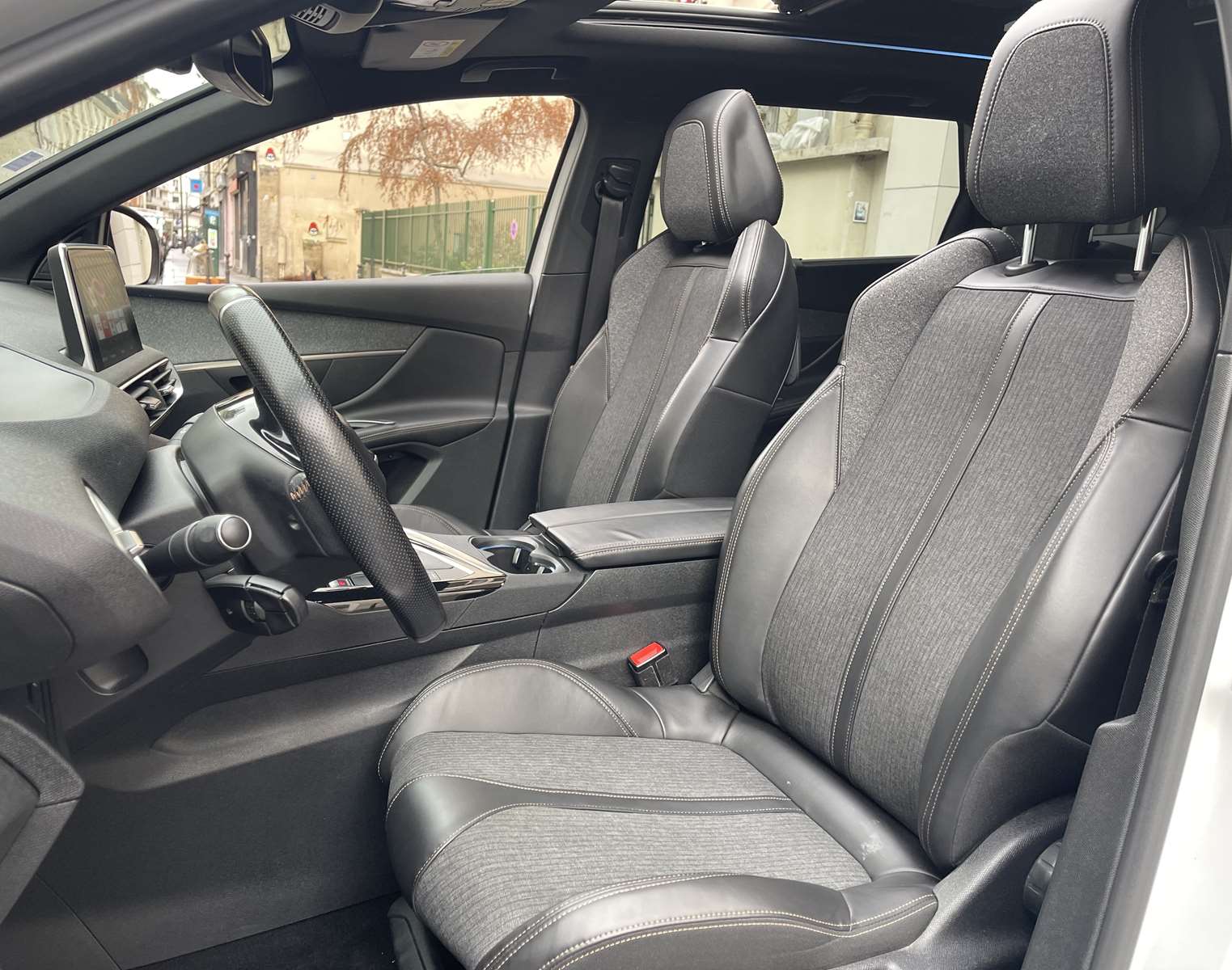 PEUGEOT 5008 II 1.2 PURETECH 130 S&S GT LINE Toit panoramique 8