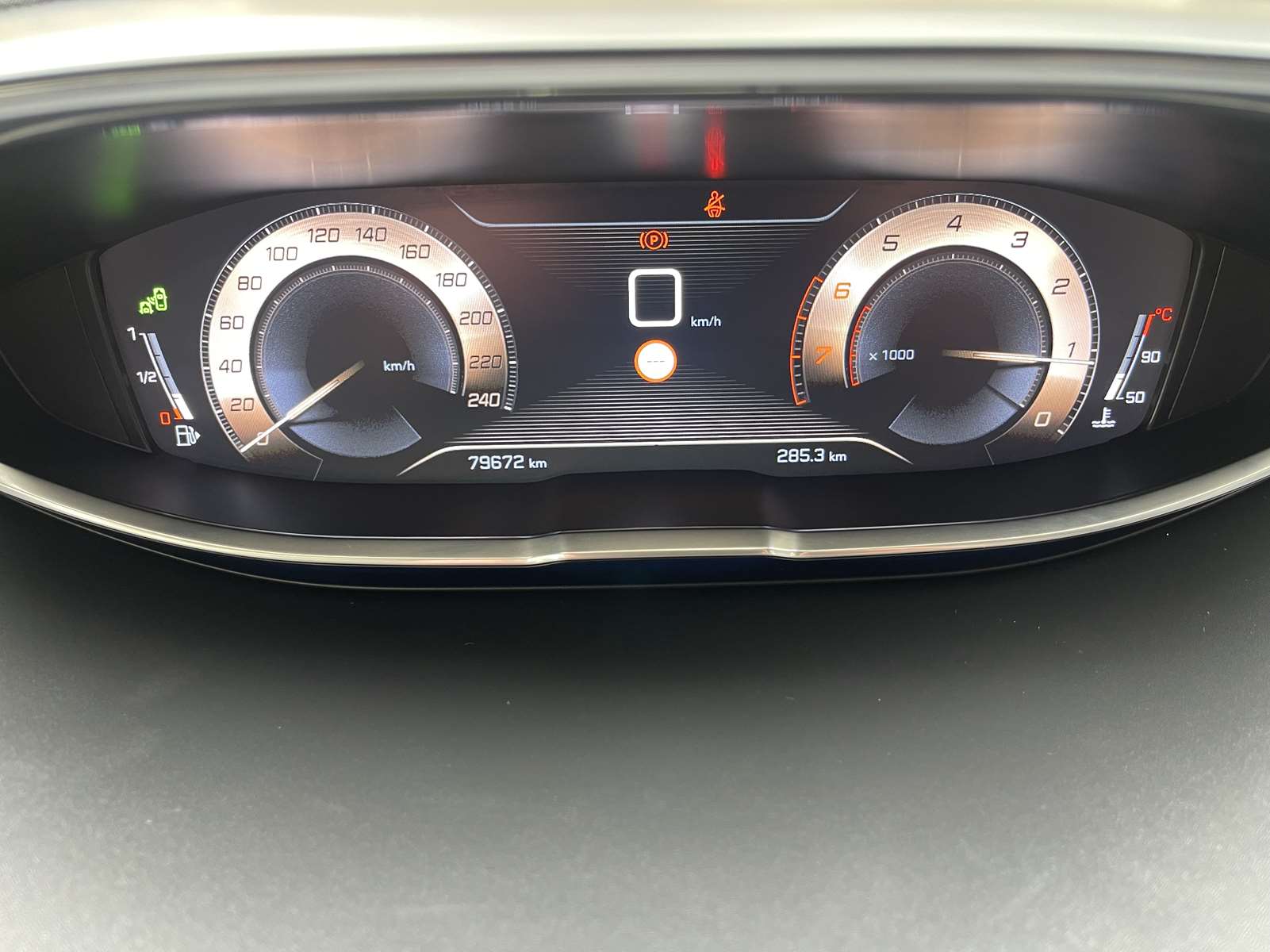 PEUGEOT 5008 II 1.2 PURETECH 130 S&S GT LINE Toit panoramique 21