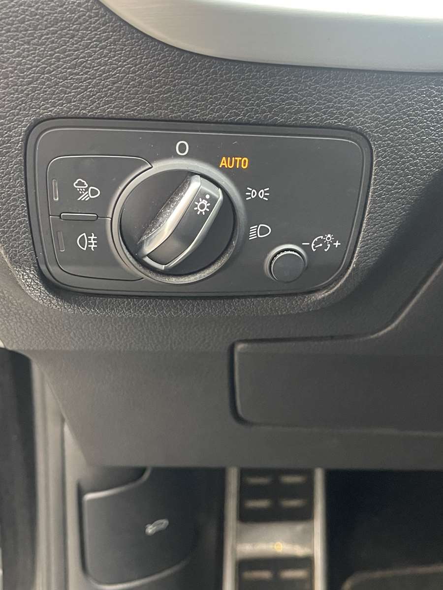 Audi Q2 30 TDI 116ch S line S tronic 17