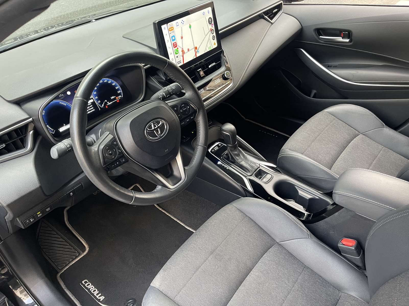 TOYOTA Corolla Touring 1.8 140ch Dynamic Business MY25 15