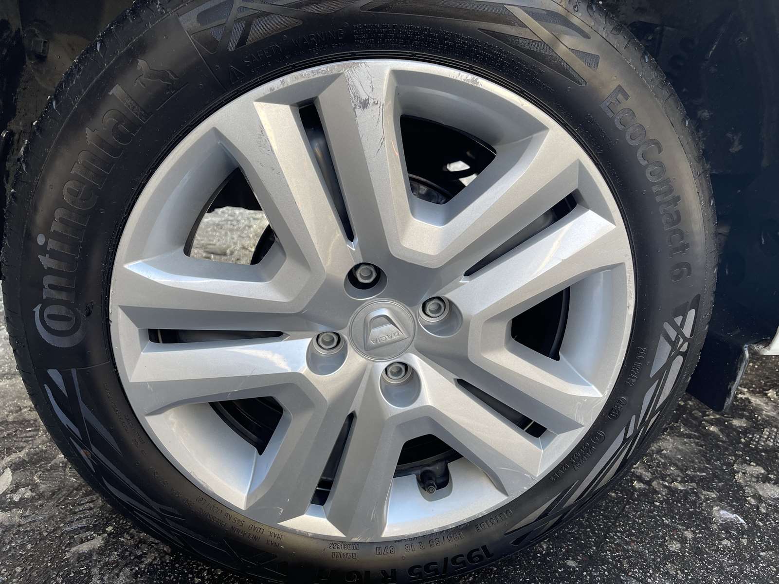 Dacia Sandero 1.0 TCe 90ch Confort 1ère main + boitier Éthanol 24