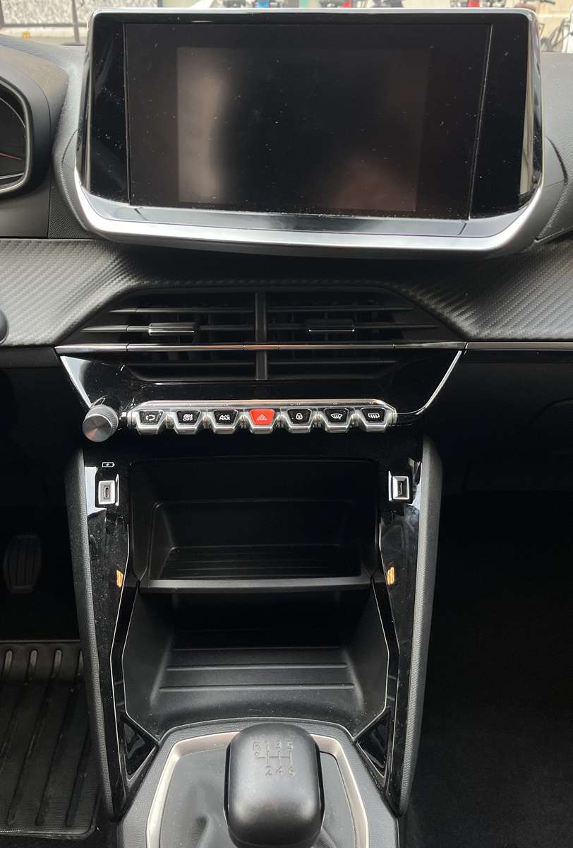 Peugeot 2008 1.2 PureTech 130ch S&S Style 12