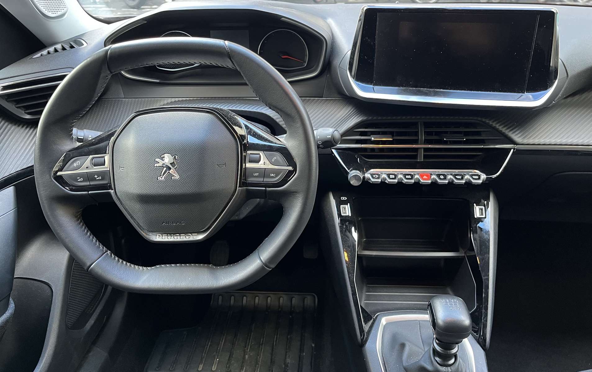 Peugeot 2008 1.2 PureTech 130ch S&S Style 11