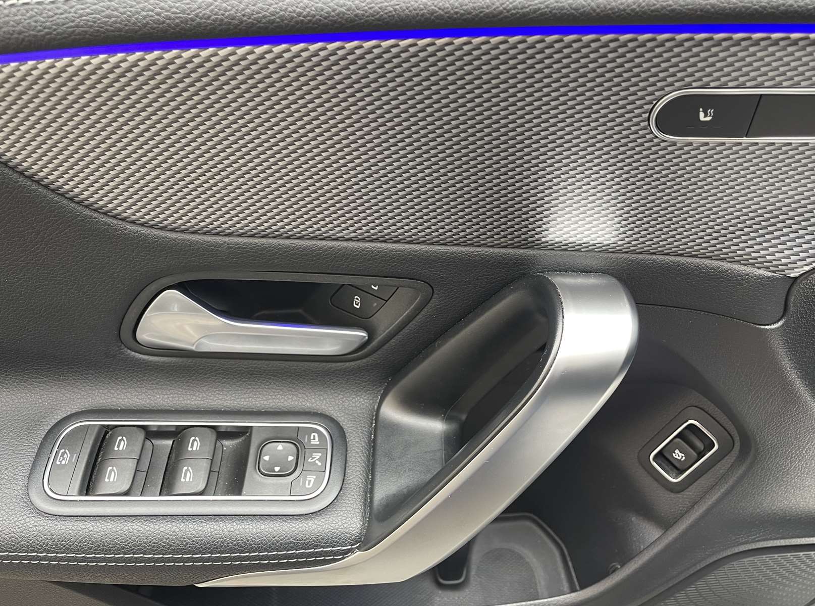 MERCEDES CLA II 180 PROGRESSIVE LINE 7G-DCT 16