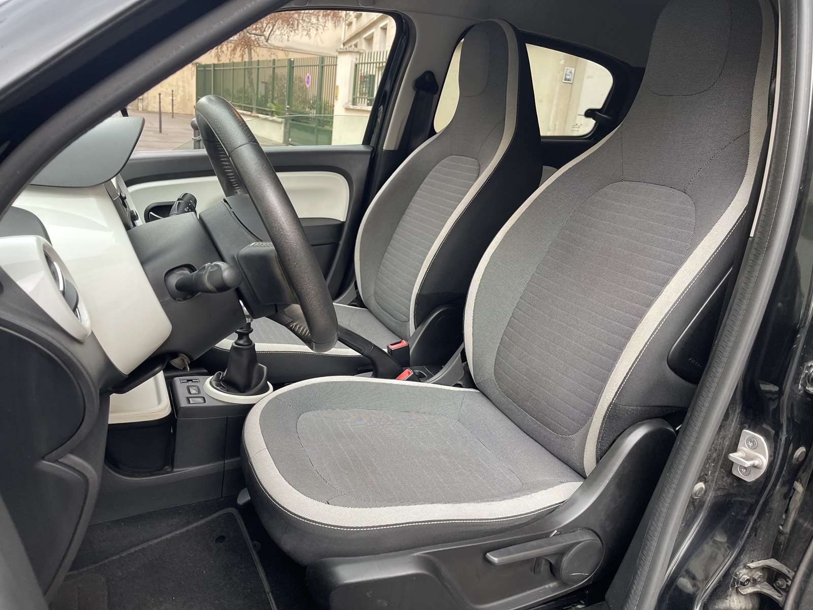 Renault Twingo 0.9 TCe 90ch energy Intens 8