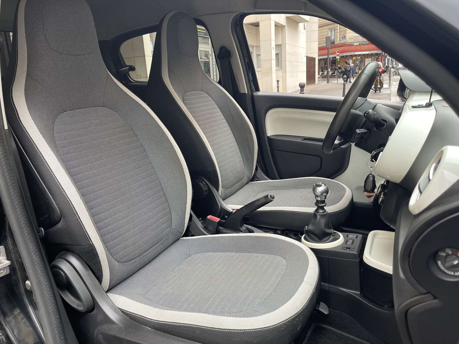 Renault Twingo 0.9 TCe 90ch energy Intens 11